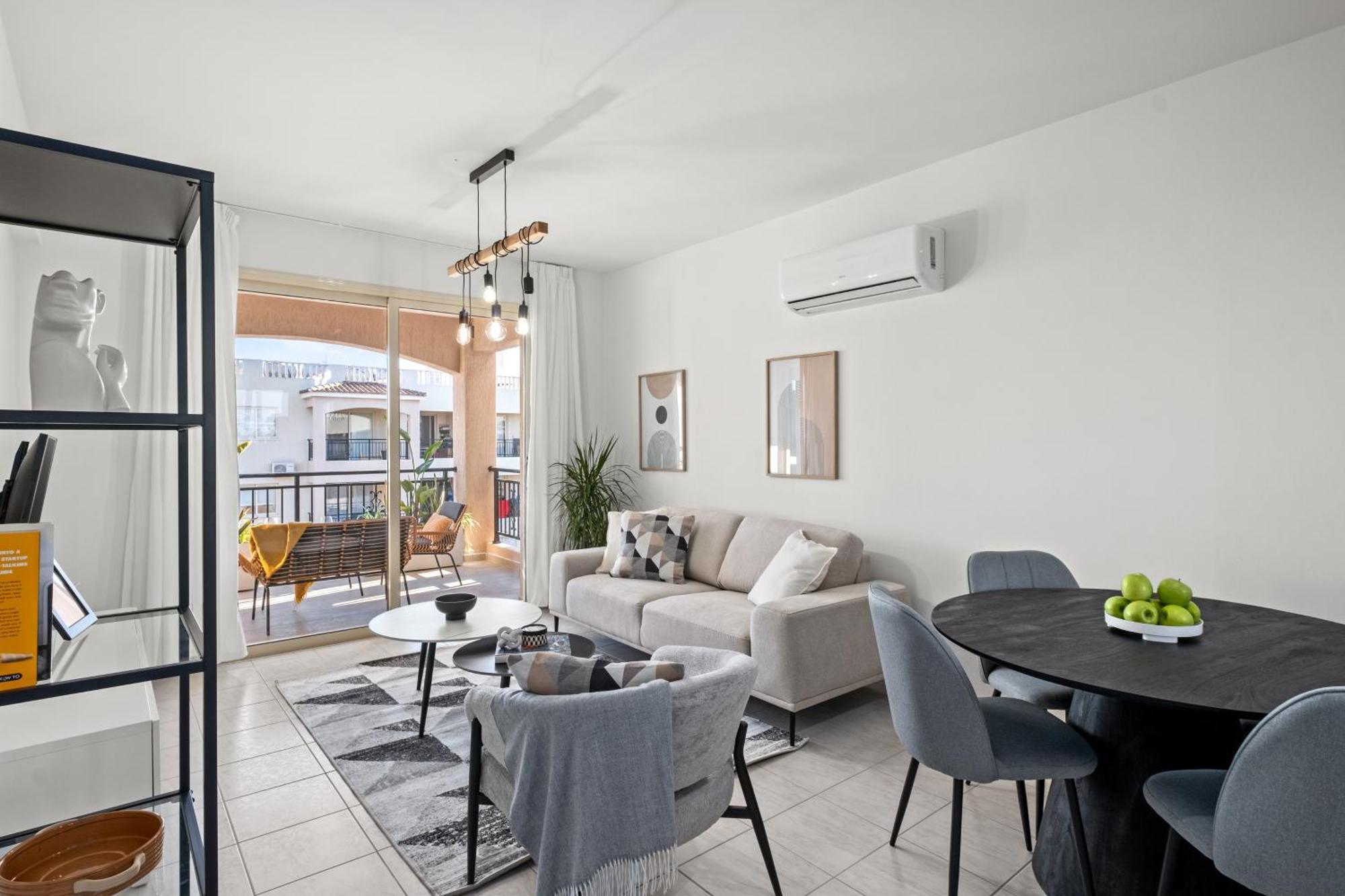 Apartment Edge By Nomads Paphos