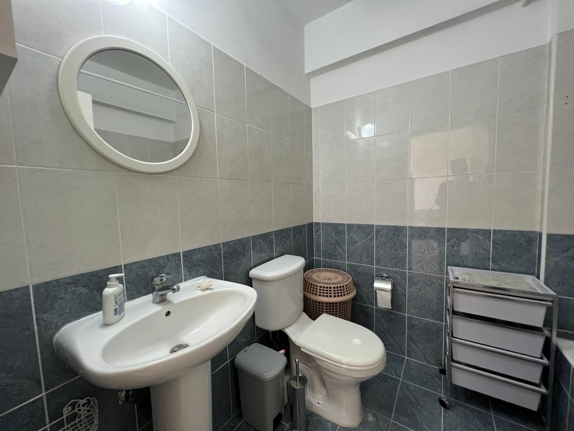 1 Bedroom In Chloraka With A Garden Apartment