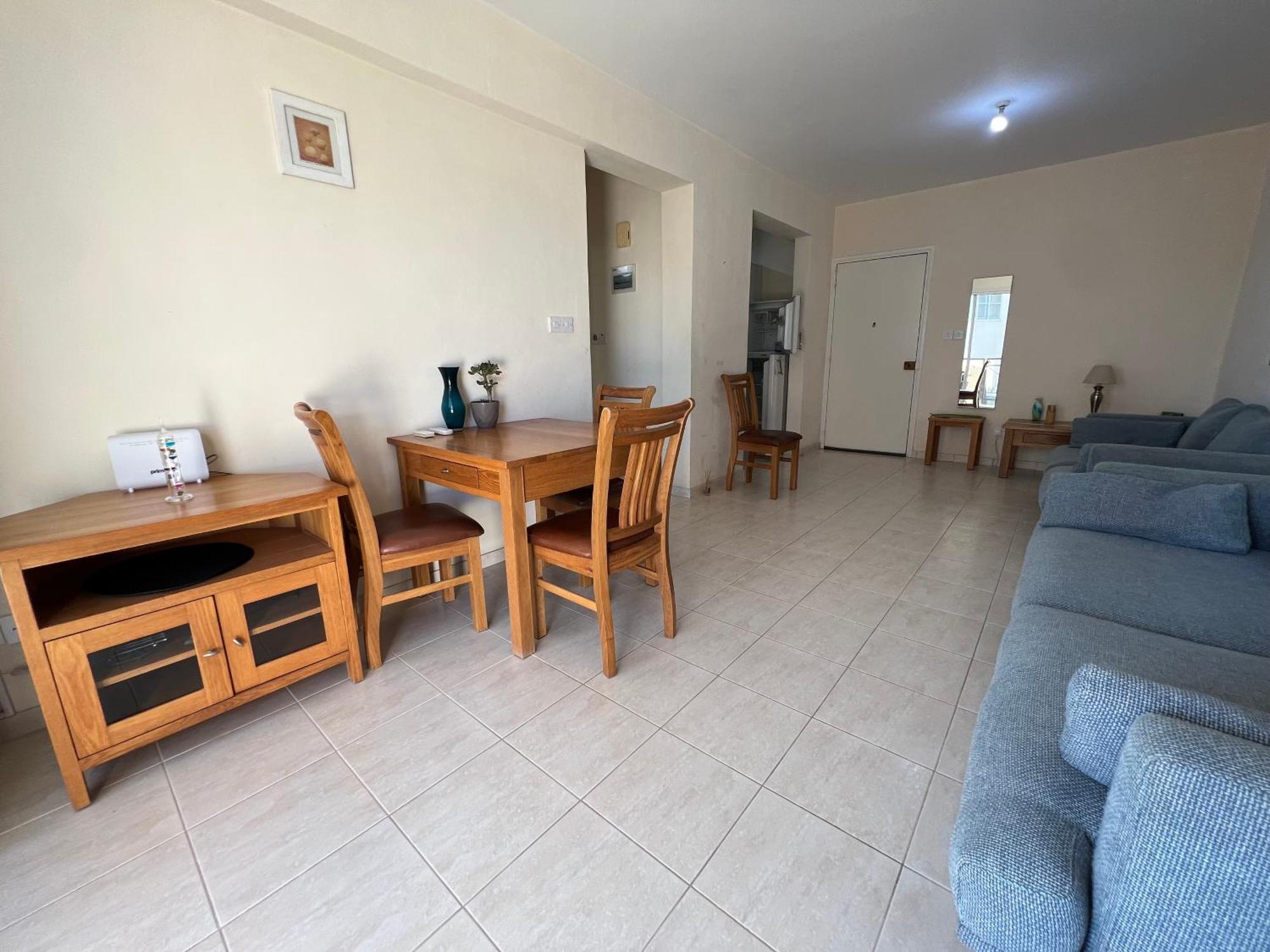 1 Bedroom In Chloraka With A Garden *