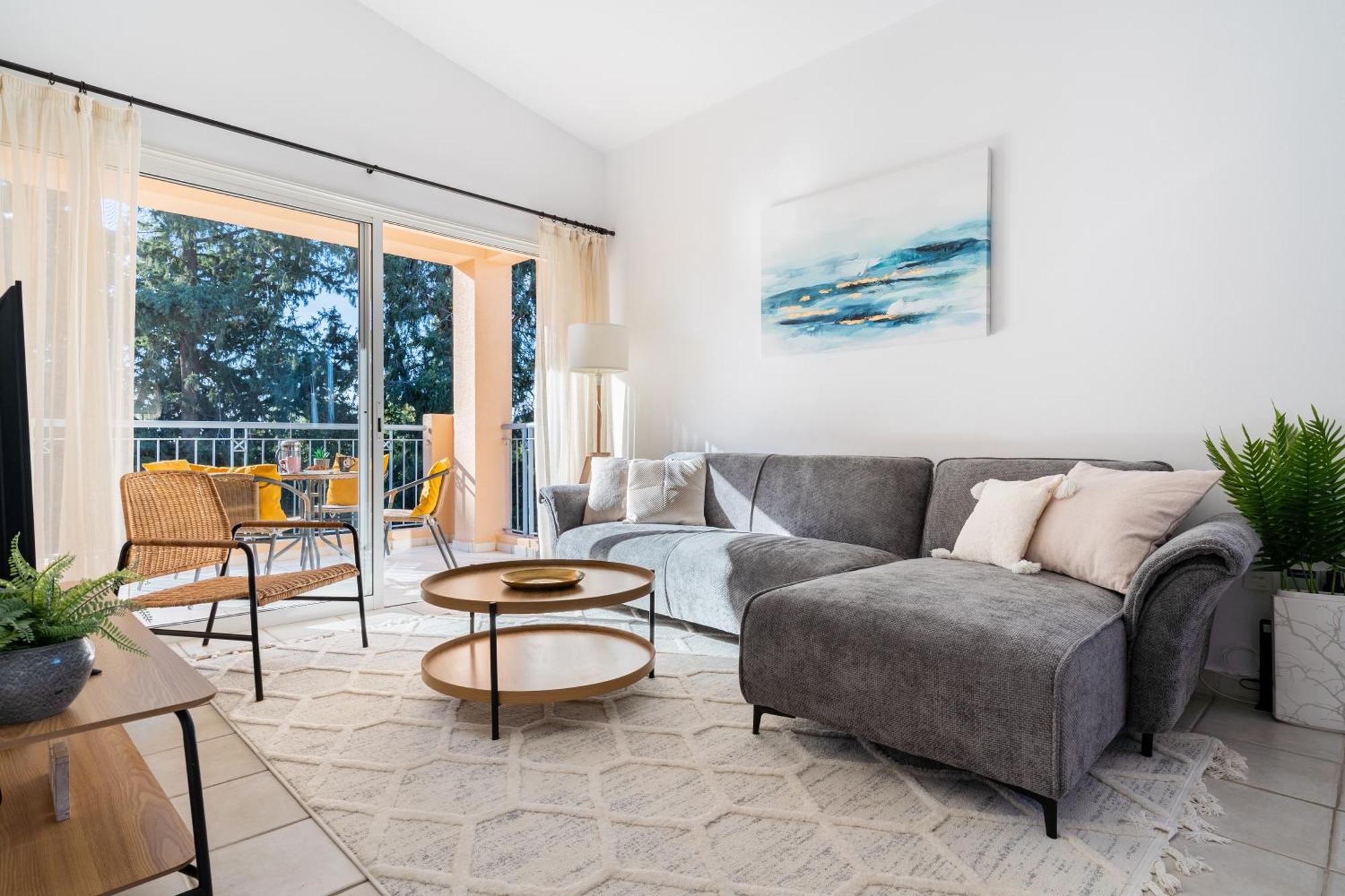 Apartment In Paradise Gardens *
