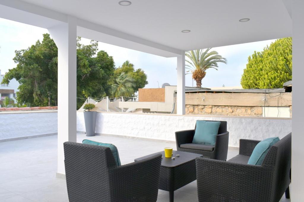 Apartment 2 Bedroom Apartment, Semeli Complex- By Imh Travel & Tours Paphos