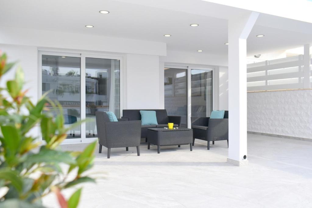 2 Bedroom Apartment, Semeli Complex- By Imh Travel & Tours *