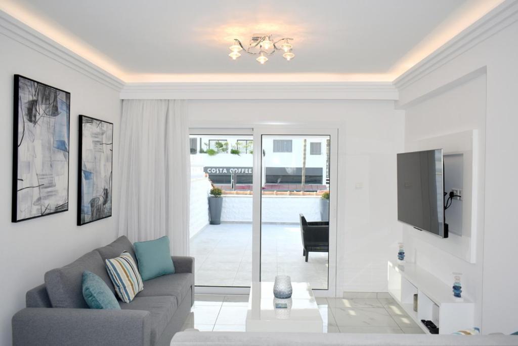 2 Bedroom Apartment, Semeli Complex- By Imh Travel & Tours Paphos