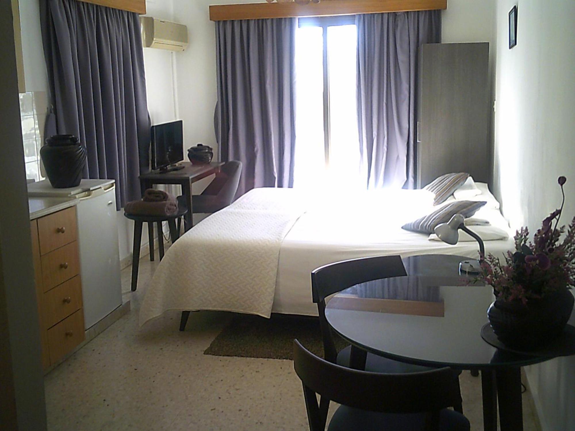 Panklitos Tourist Aparthotel 2*