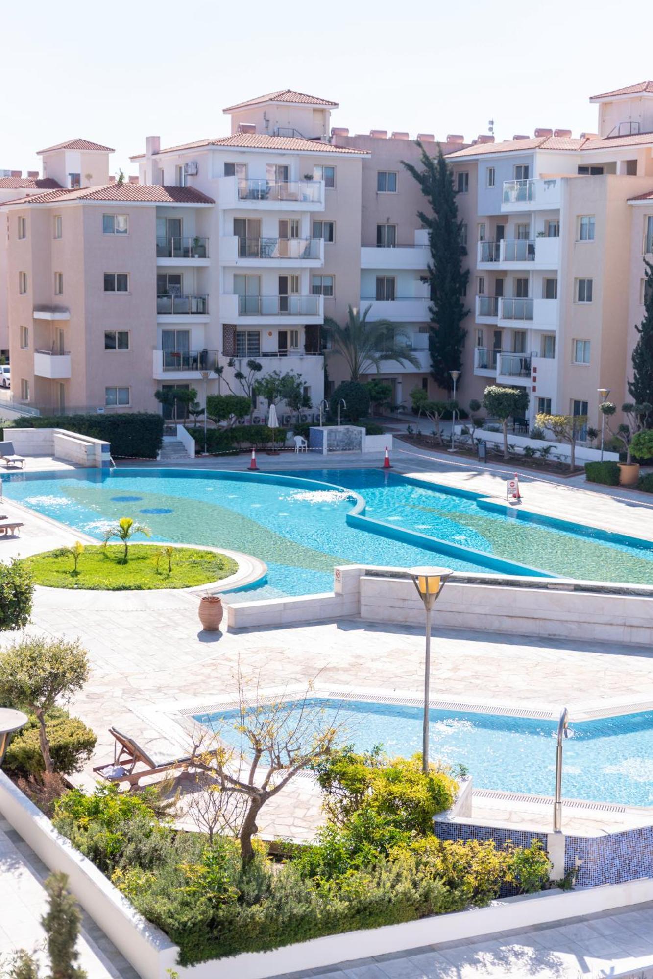 Elysia Park Pool View Apartment Paphos