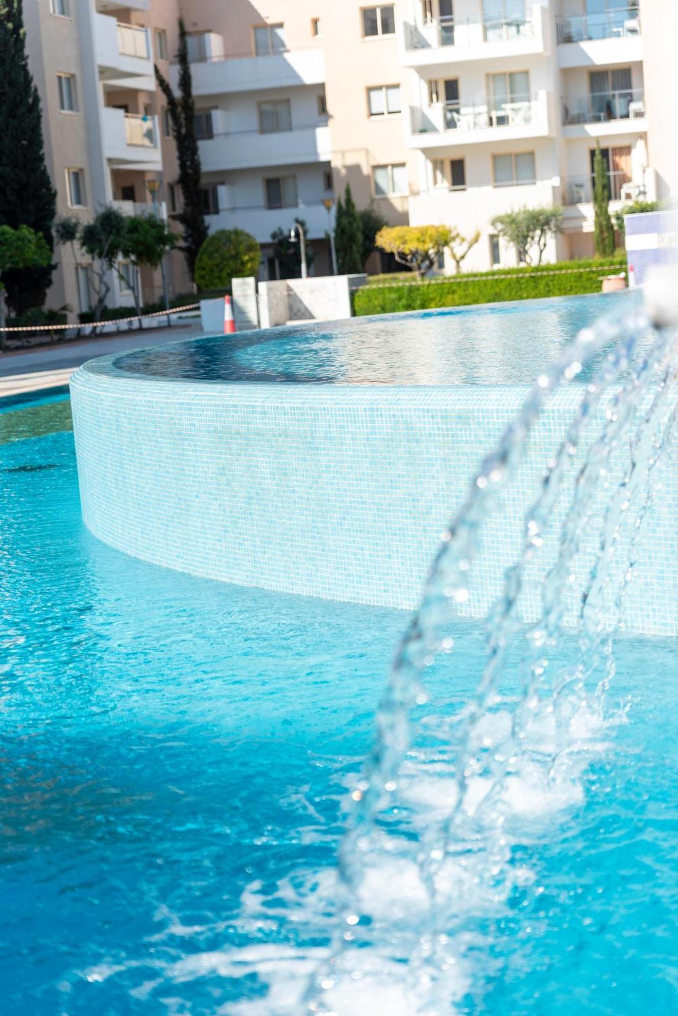 Elysia Park Pool View Apartment Paphos
