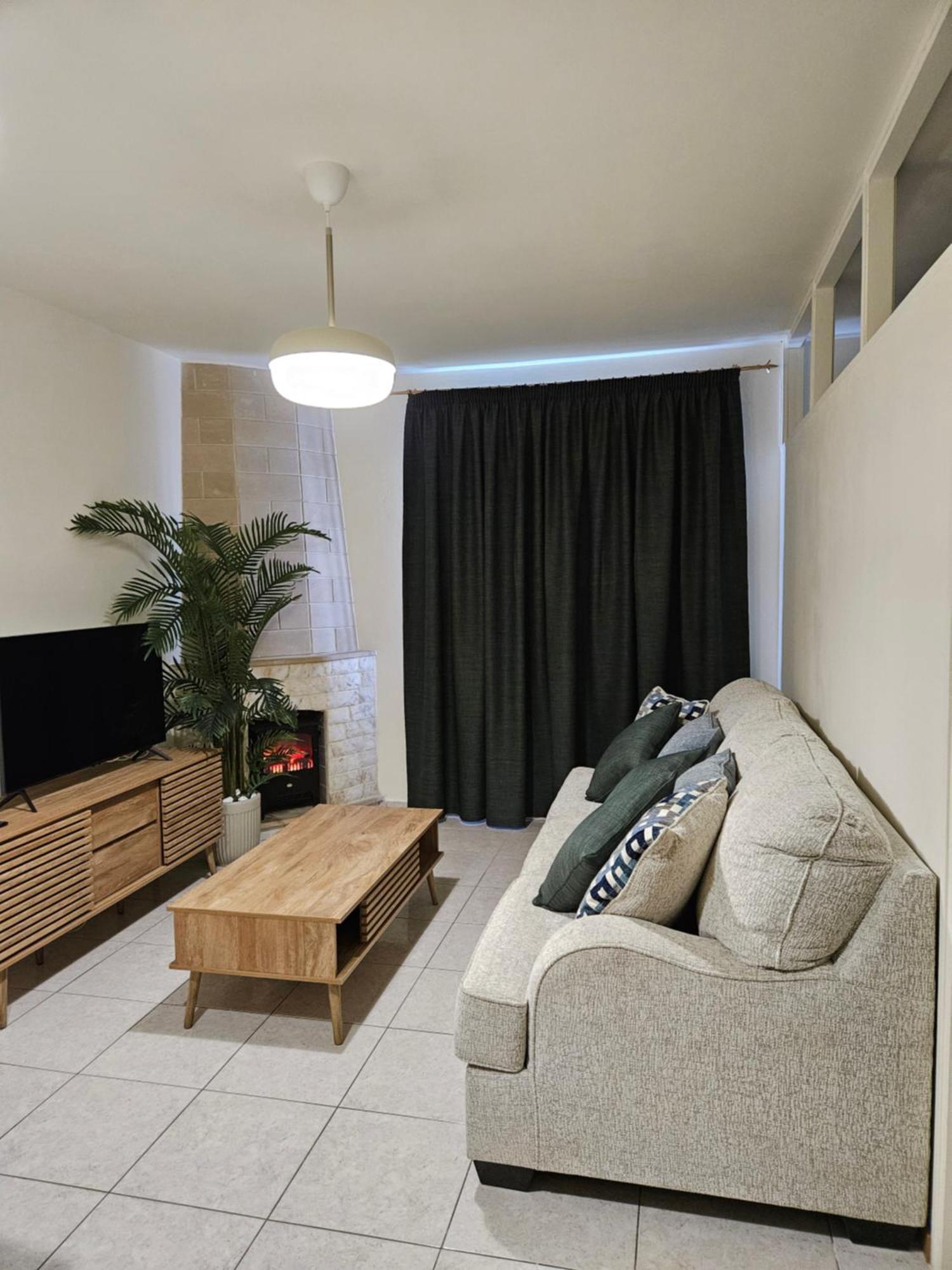 Aparthotel By Emmelia Group *