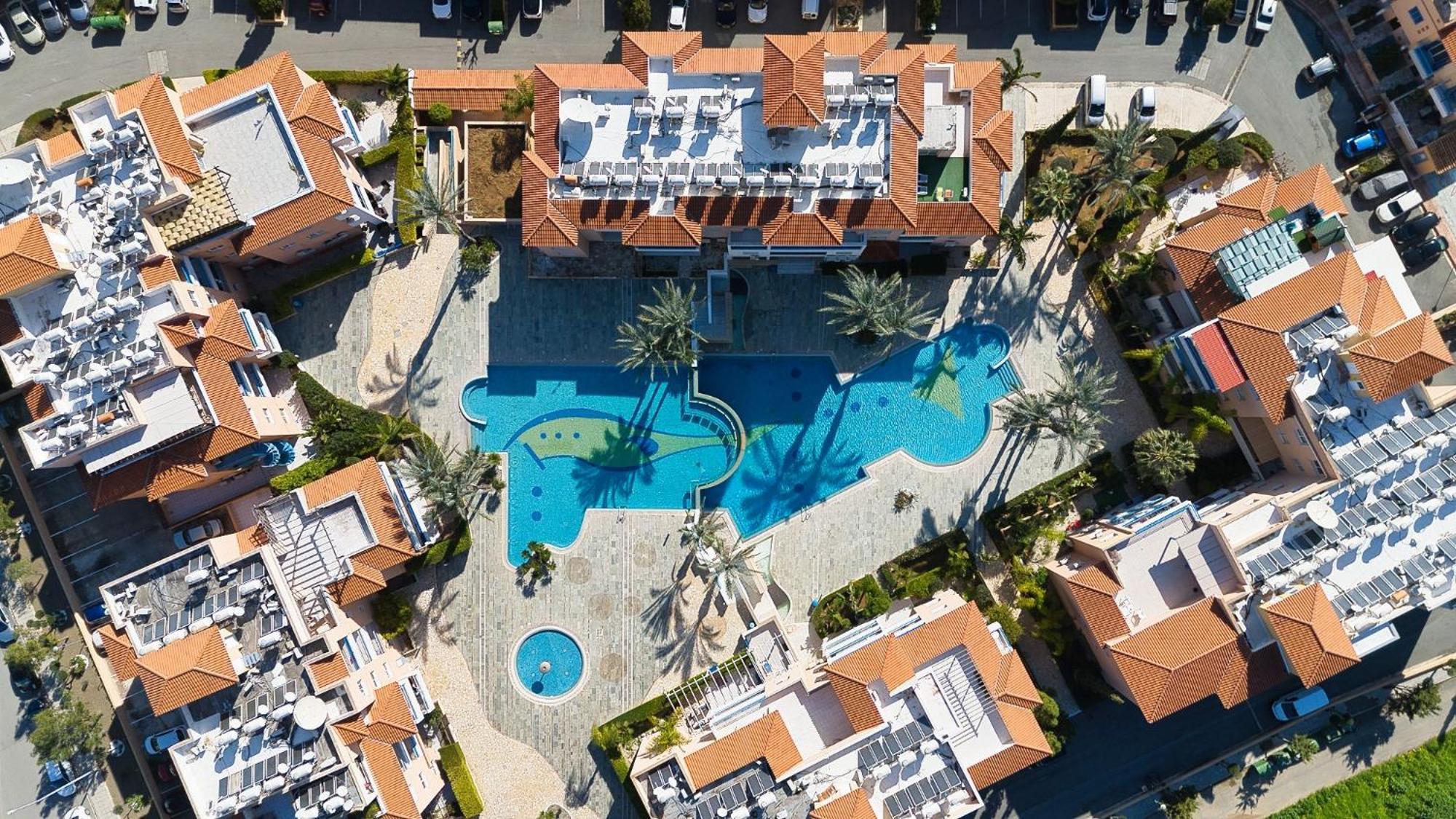 Apartment Iris Village Block 12-105 *