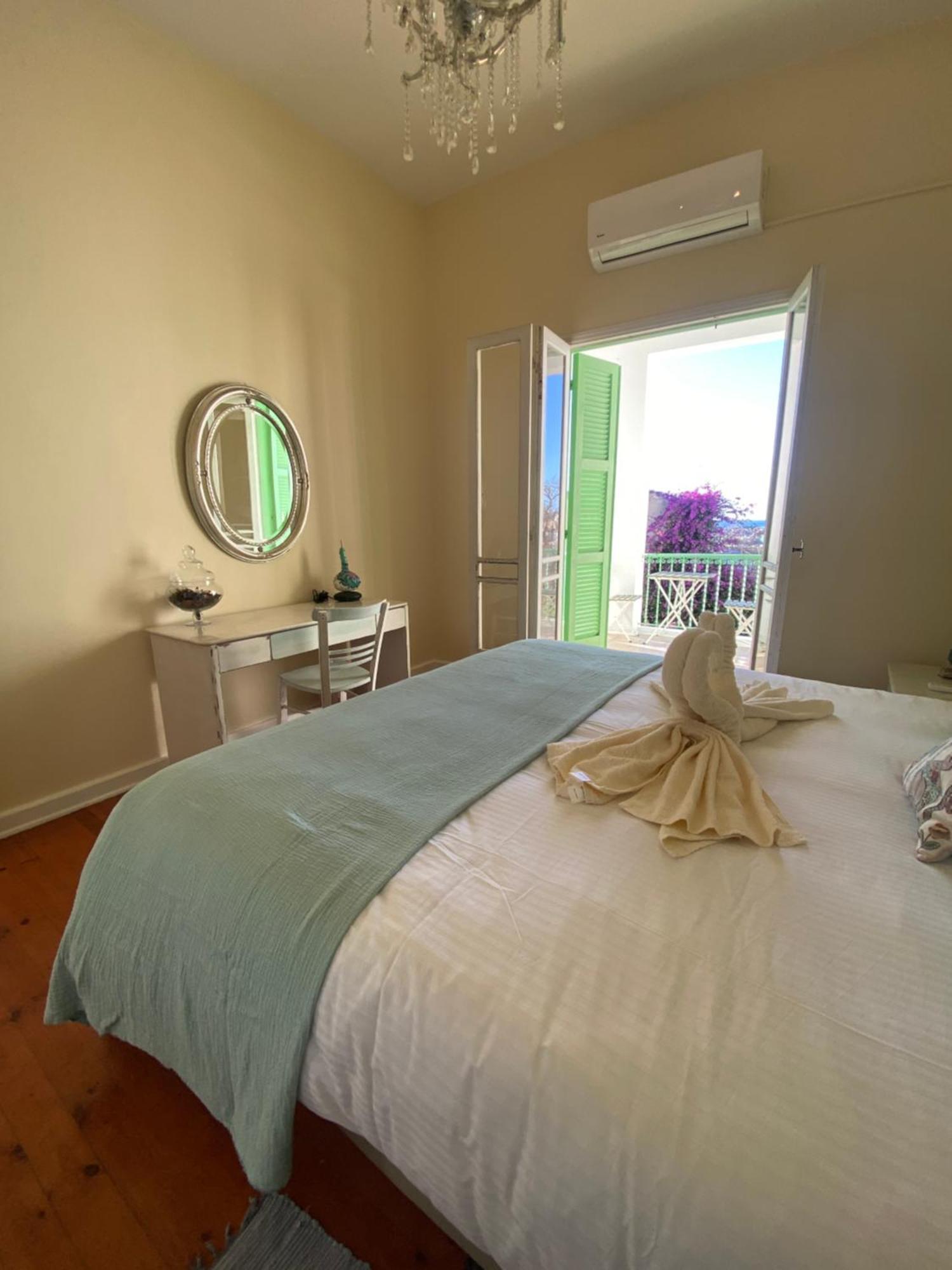 Hostl - Beds & - The Paphos, Old Town Hostel Paphos
