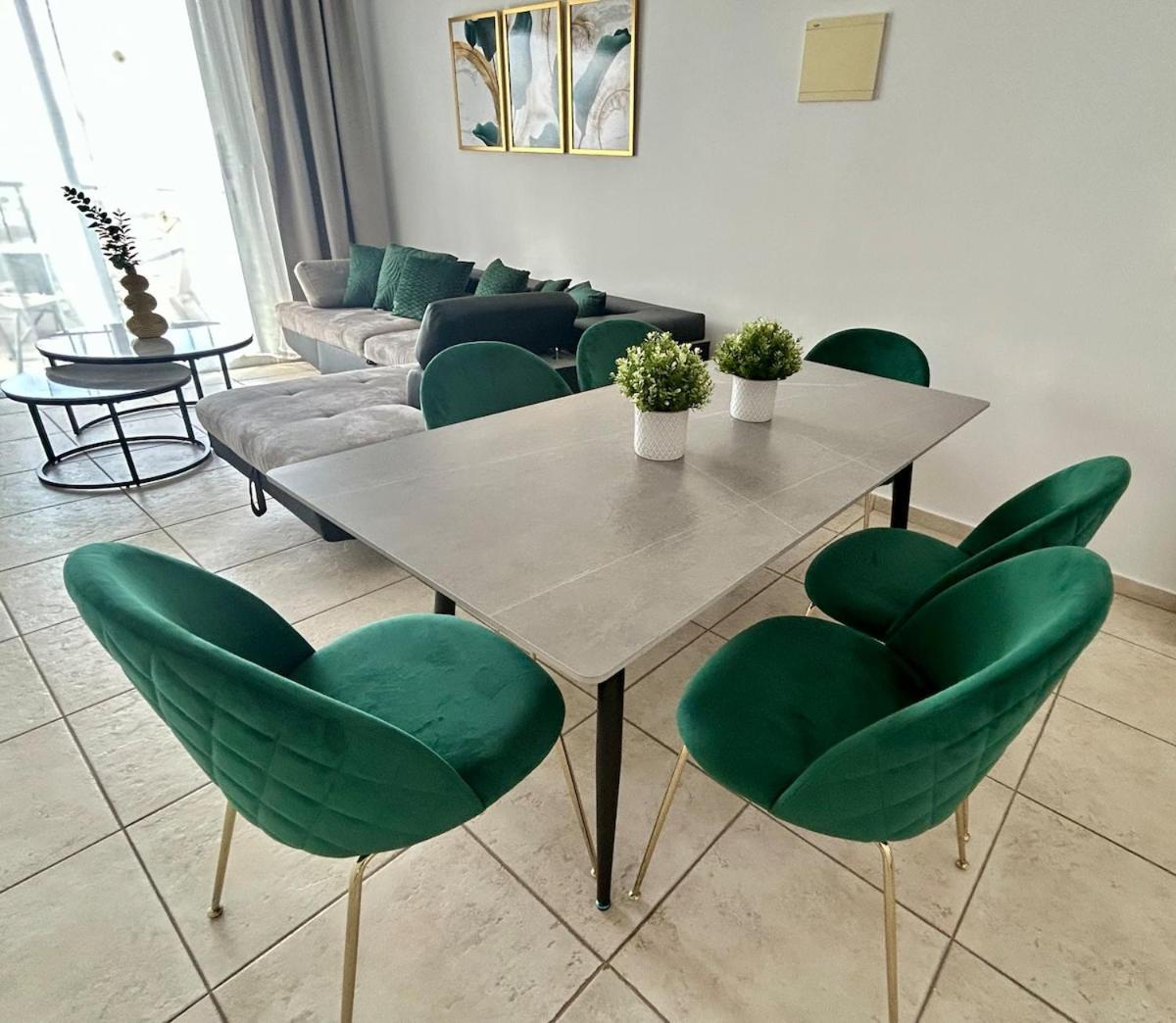 Apartamento Emerald Sea View *