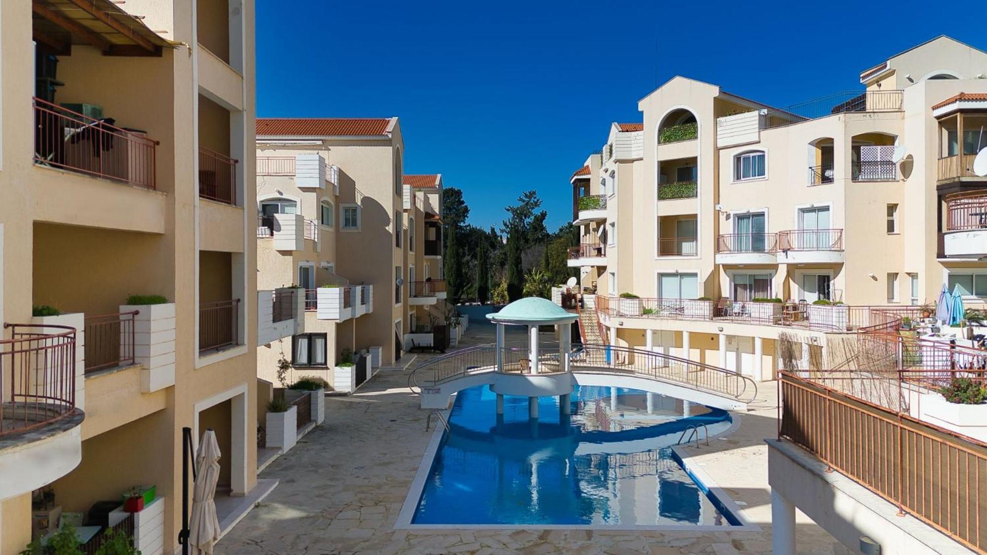 Pafilia Gardens 6