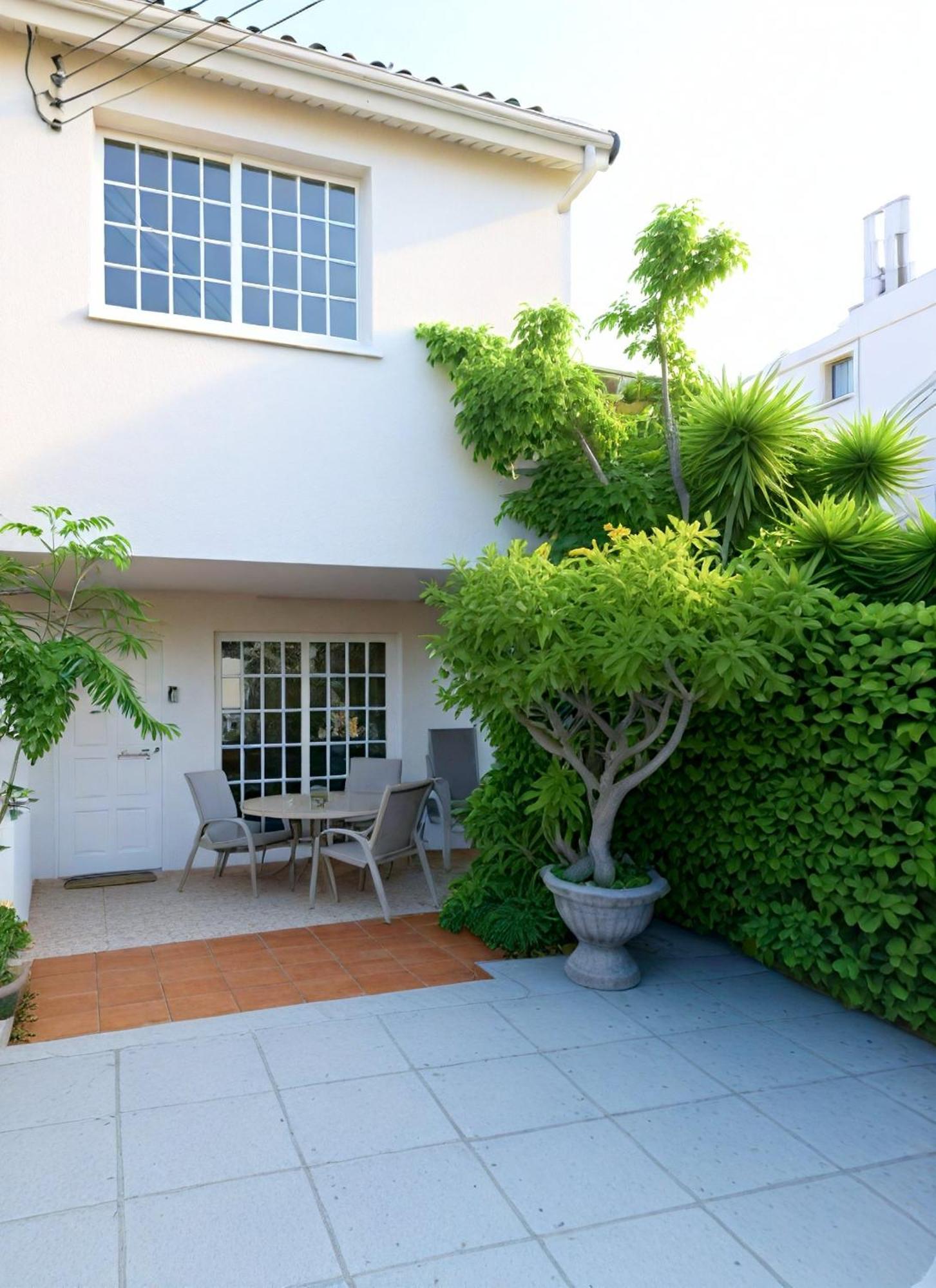 Casa de férias Three Bedroom With Fireplace And Piano Paphos
