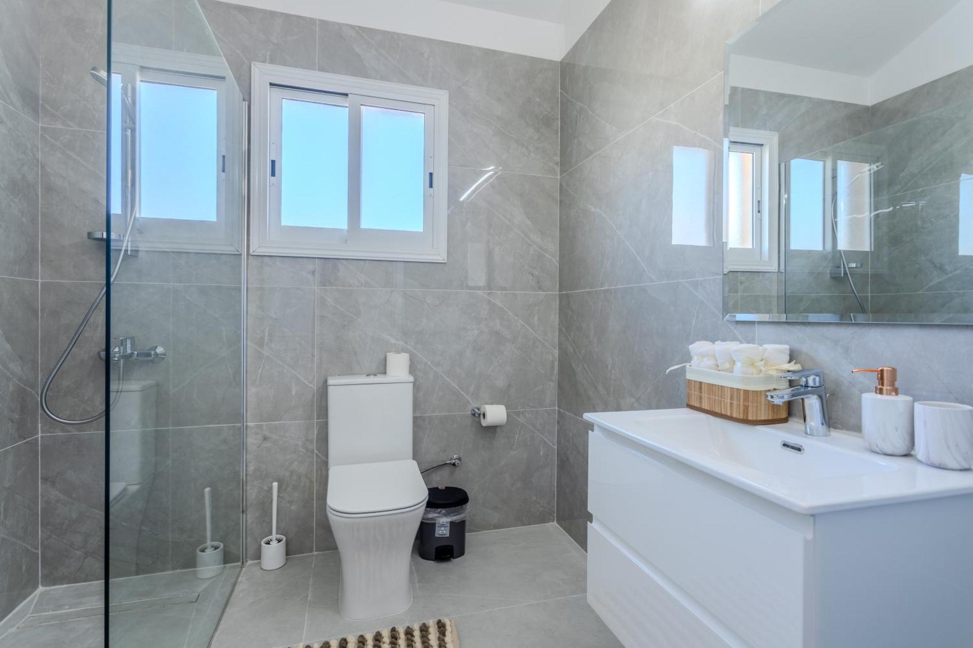 H&o Sunset Gold Apartamento Paphos