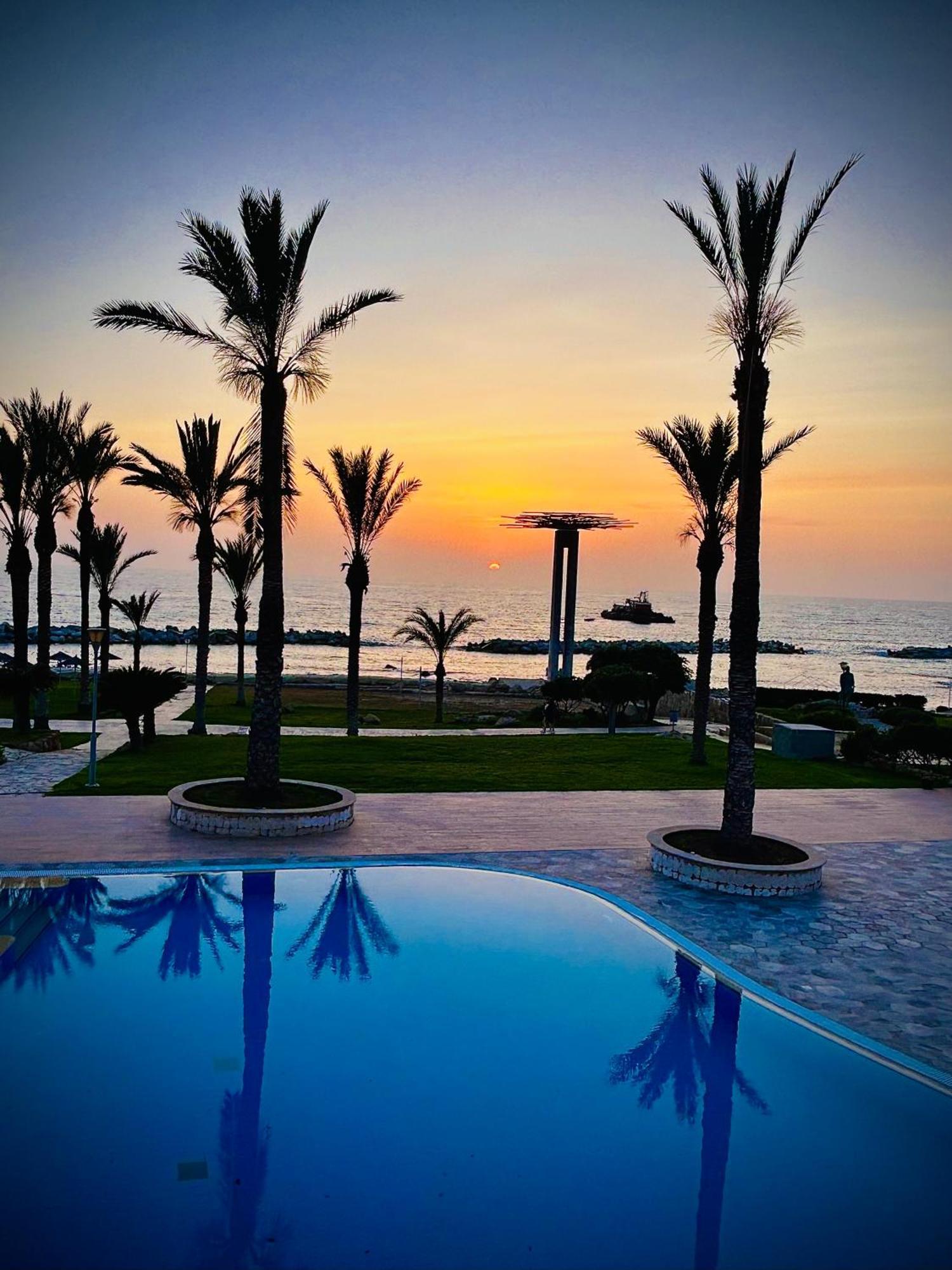 Art Aparthotel Paphos