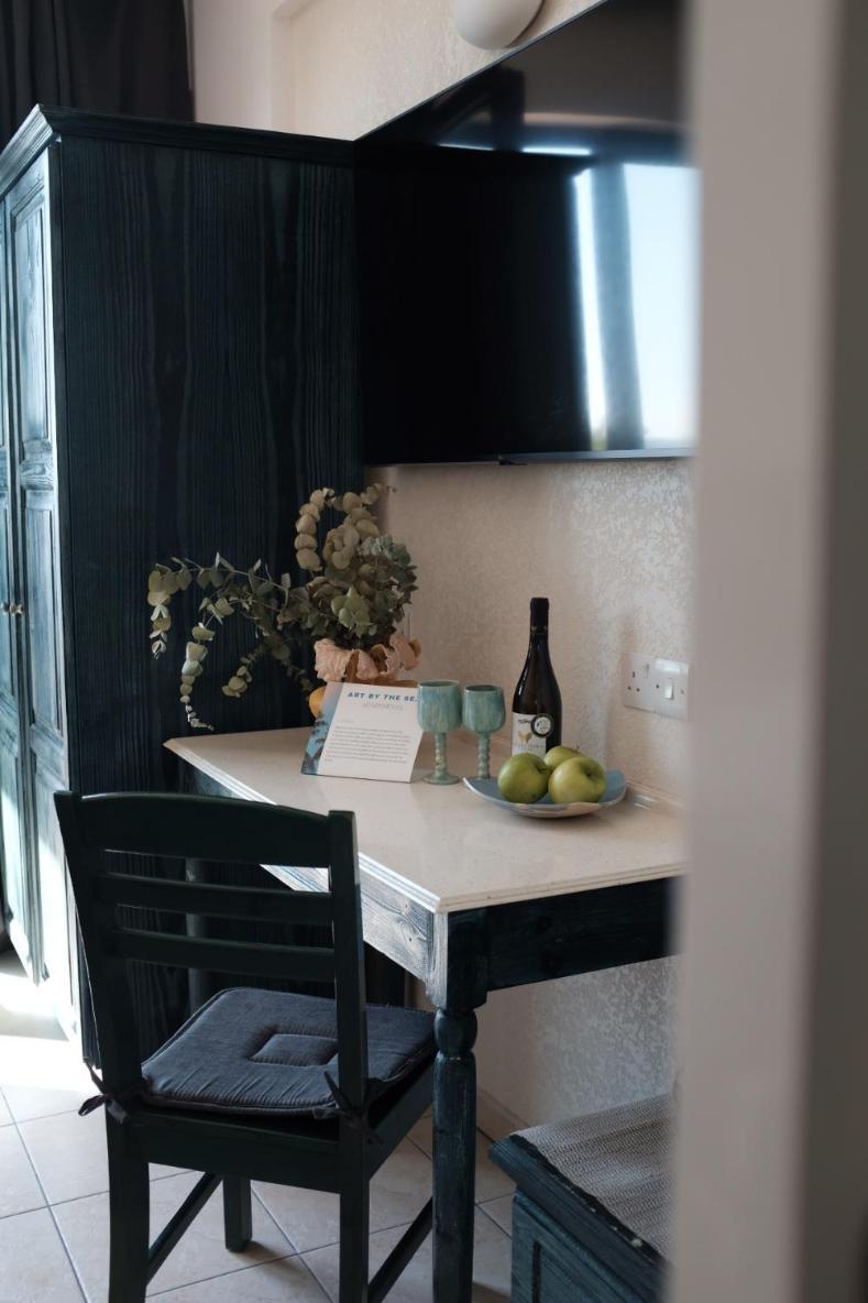 Art Aparthotel *