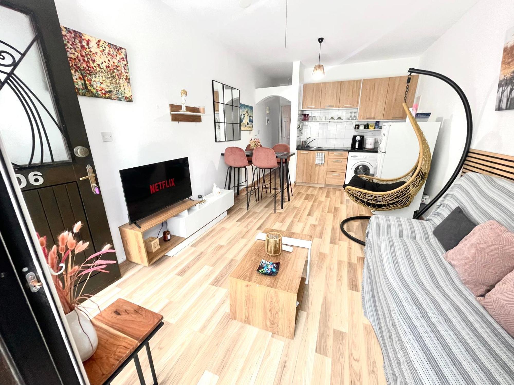 Ibiscus Garden With Pool, Kato Apartamento Paphos
