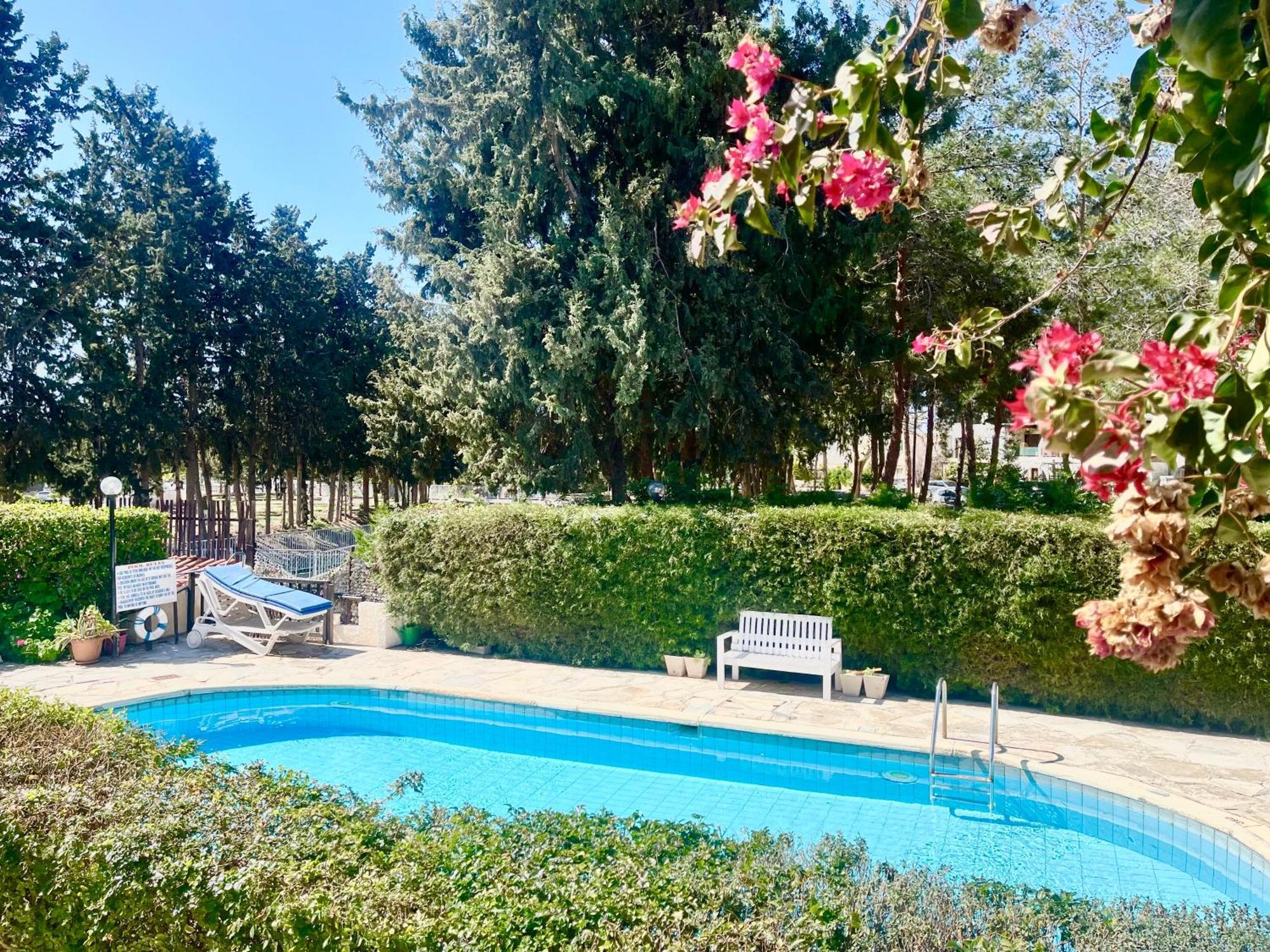 Ibiscus Garden With Pool, Kato Apartamento Paphos