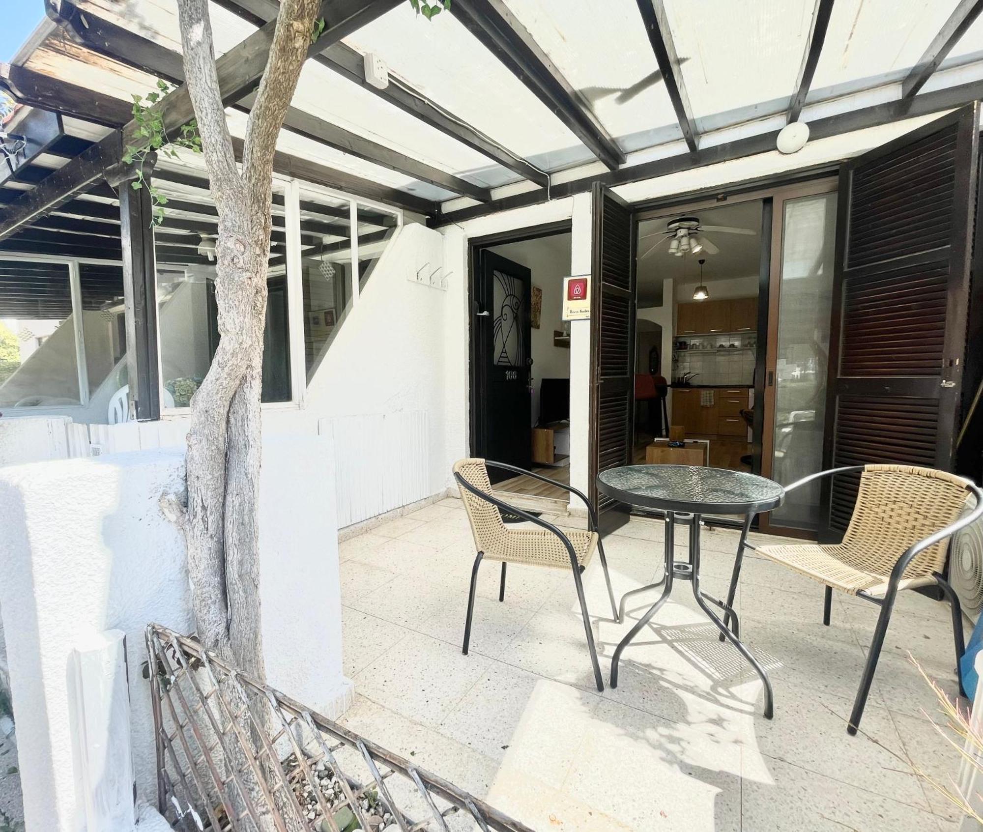 Apartamento Ibiscus Garden With Pool, Kato Paphos