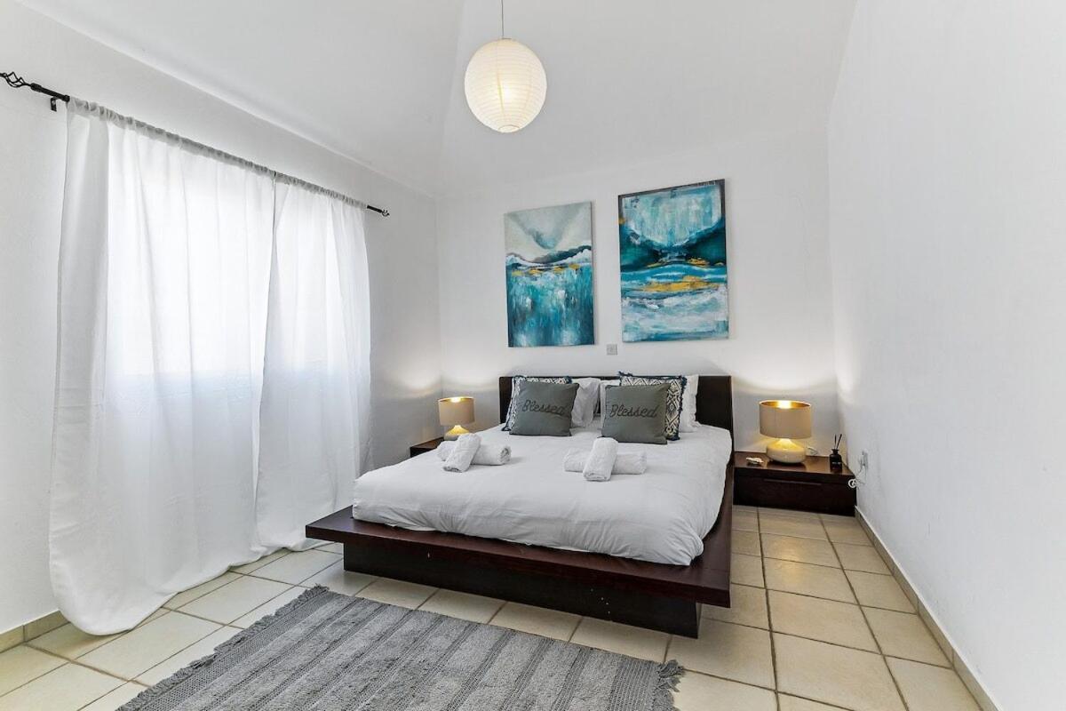 Limnaria Gardens Beautiful By Vichy Apartment