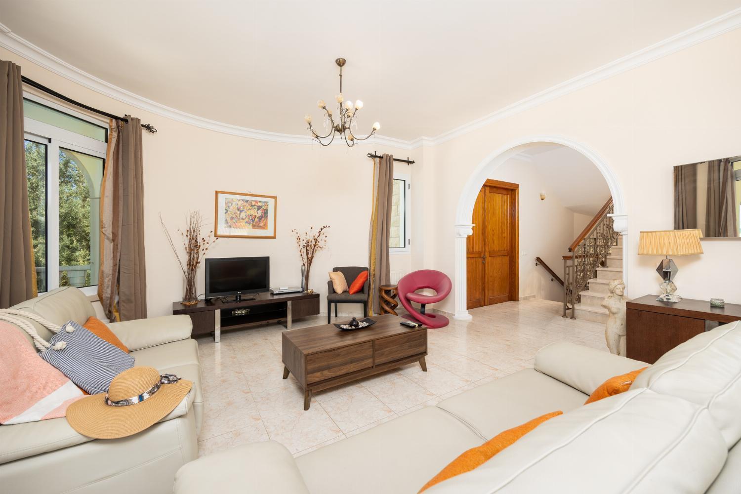 Komissa Villa *
