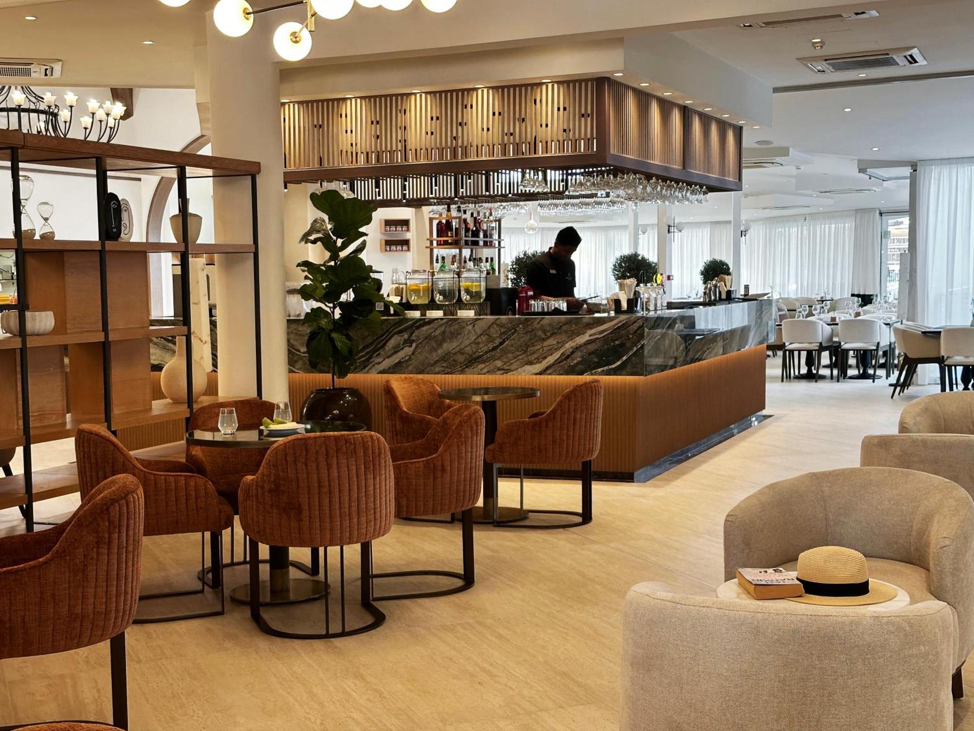 Hotel King Jason - Designed For Adults By Louis