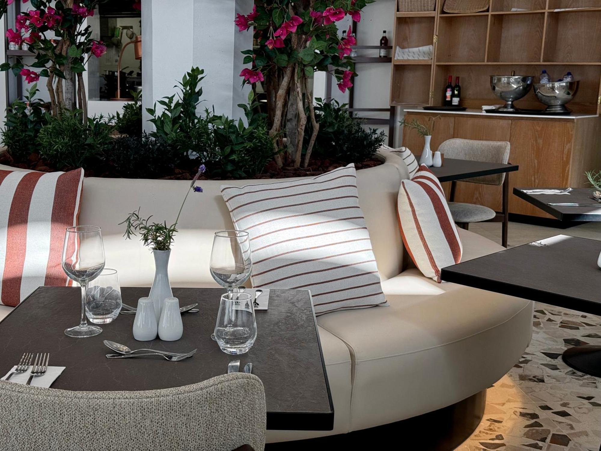 King Jason - Designed For Adults By Louis 4* Paphos