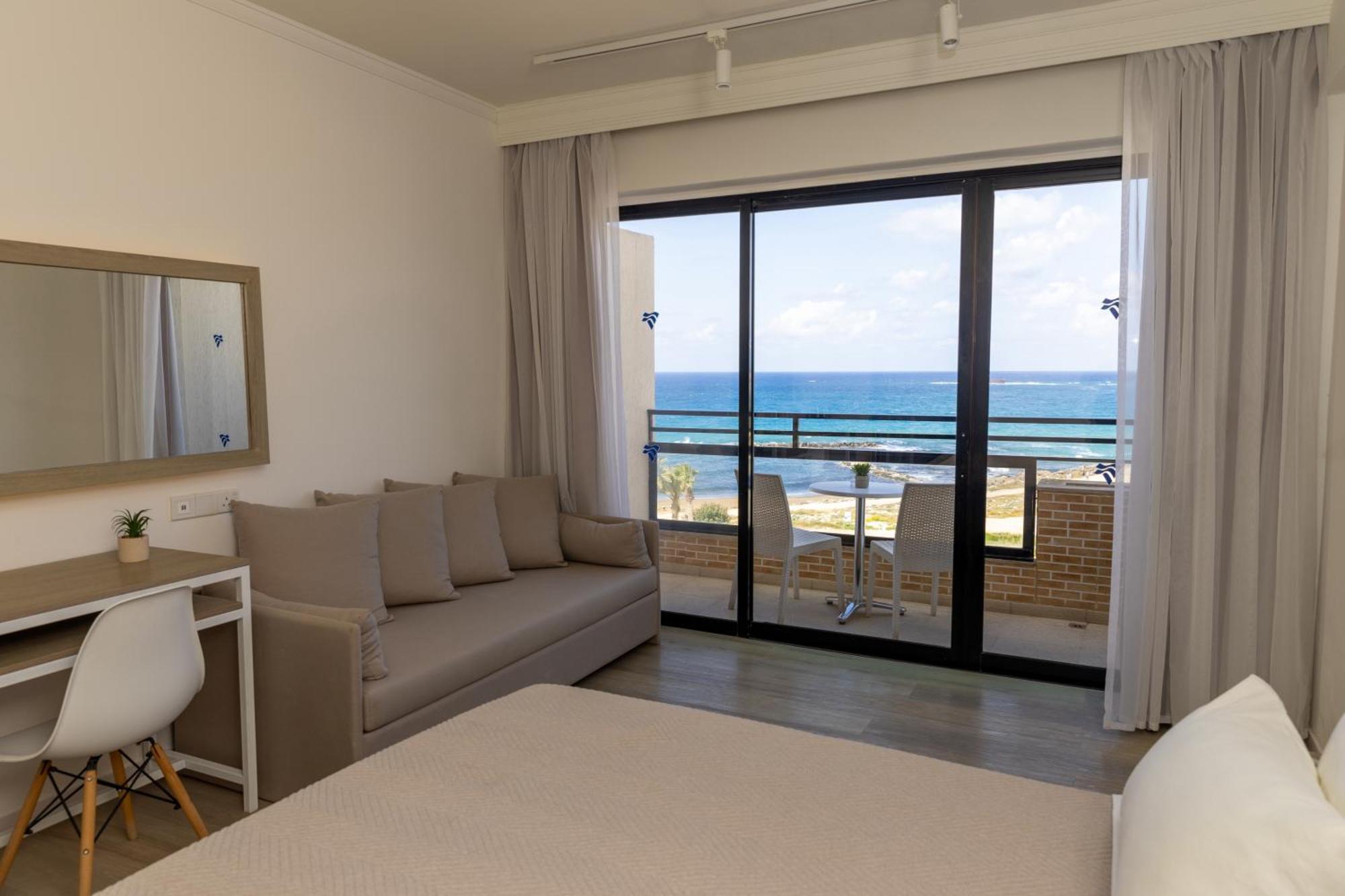 Hotel Venus Beach 5*
