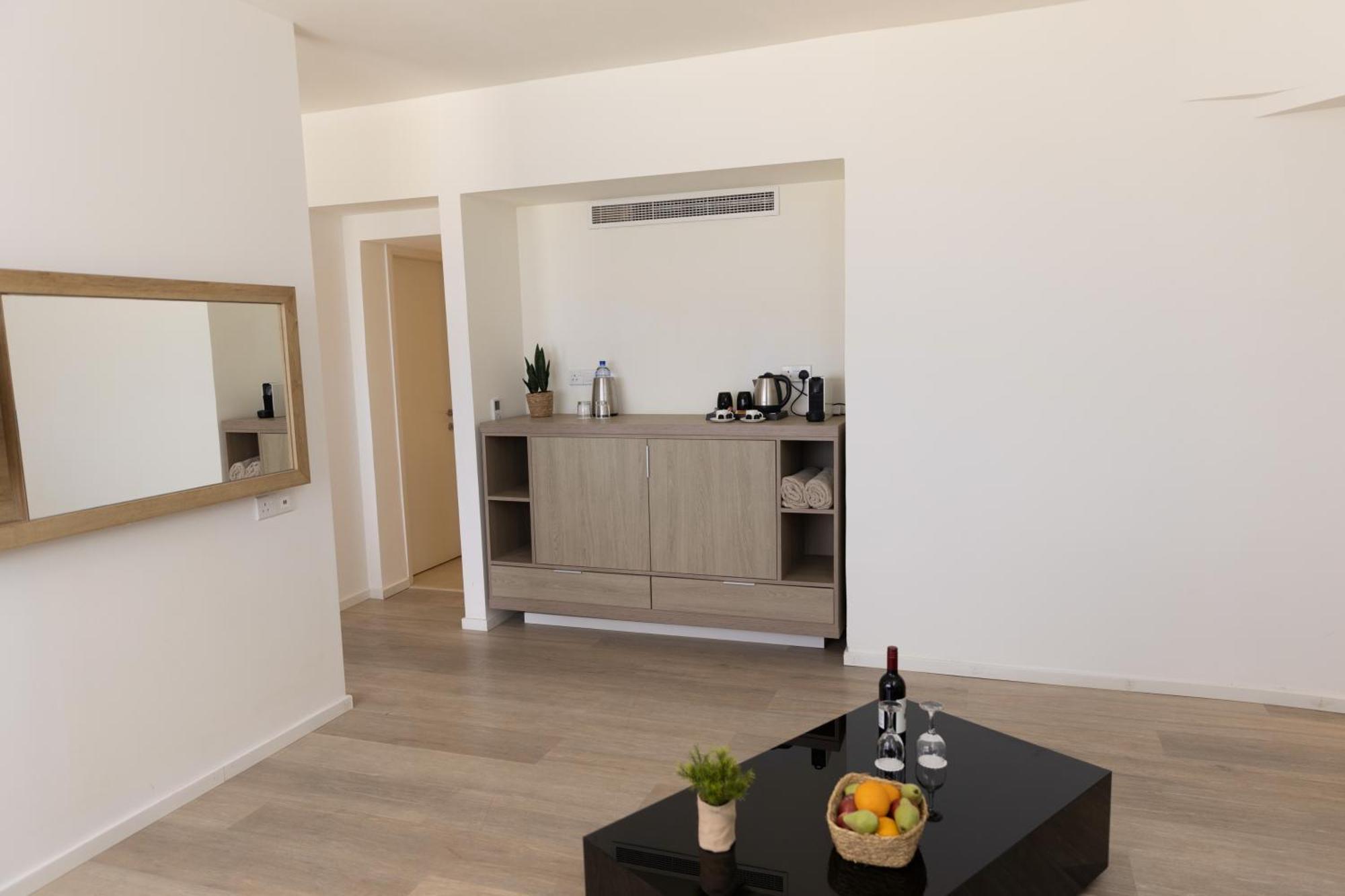 Hotel Venus Beach Paphos