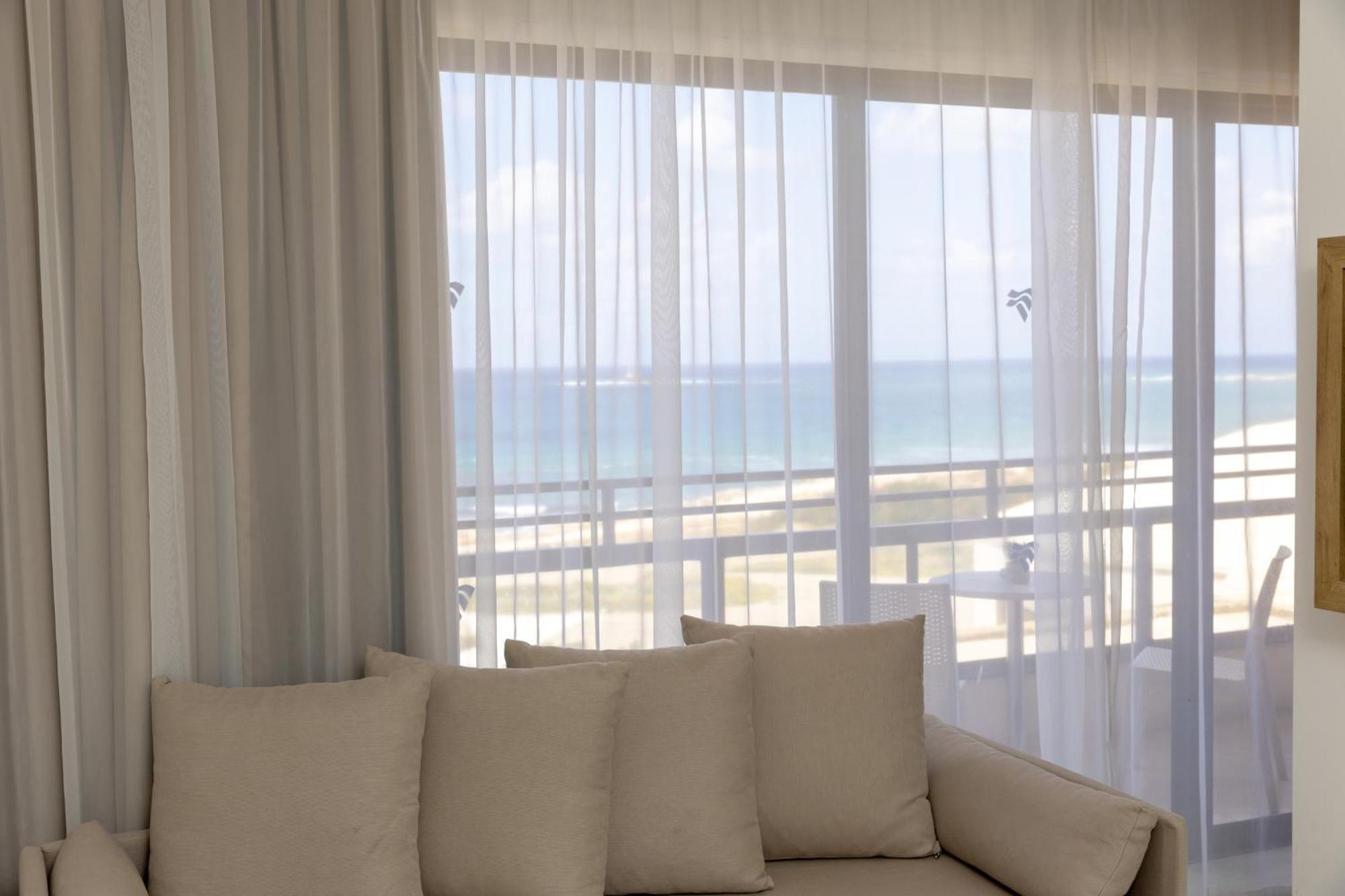 Venus Beach Hotel