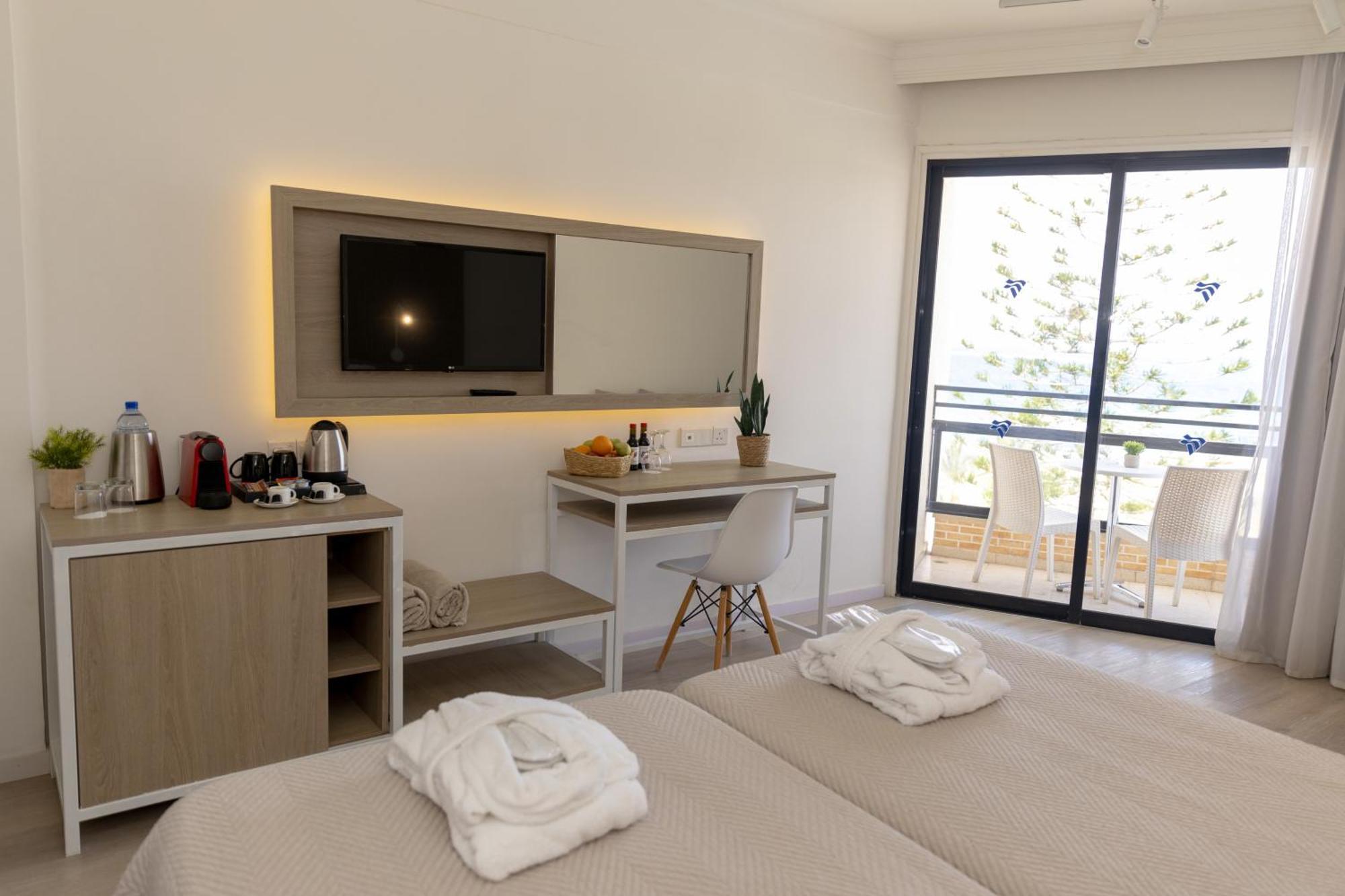 Venus Beach Hotel 5*