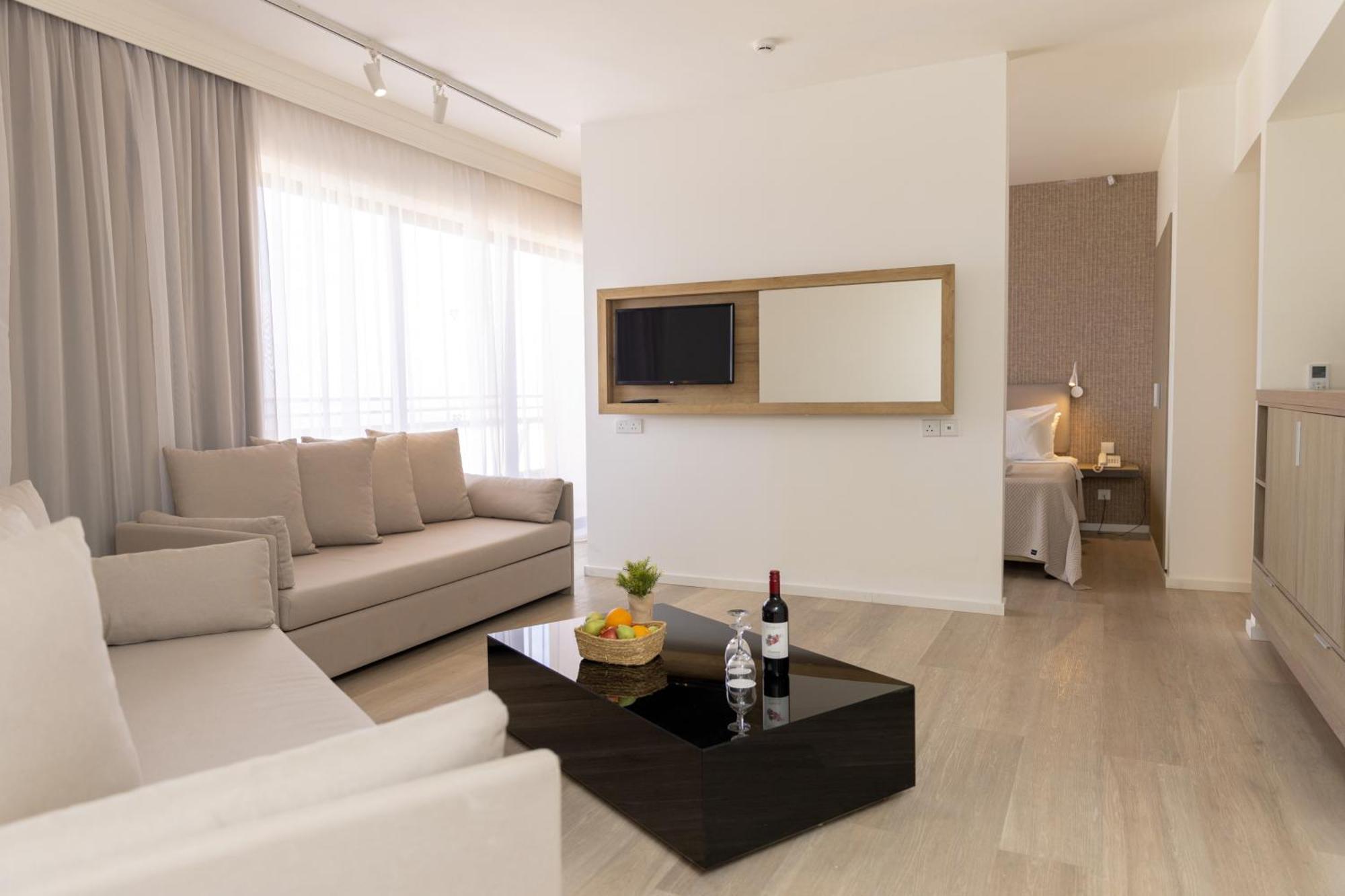 Venus Beach Hotel 5*