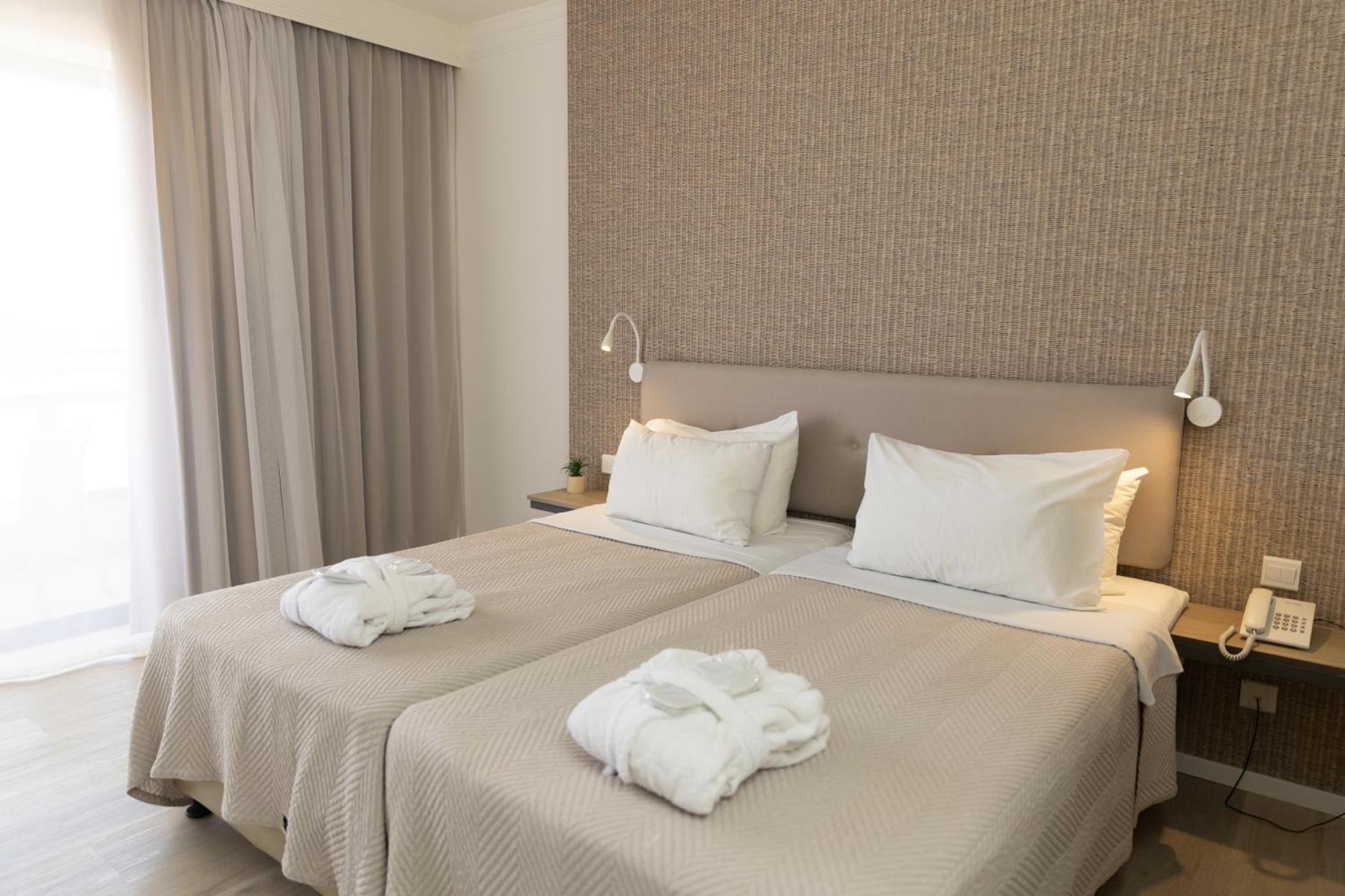 Hotel Venus Beach 5*