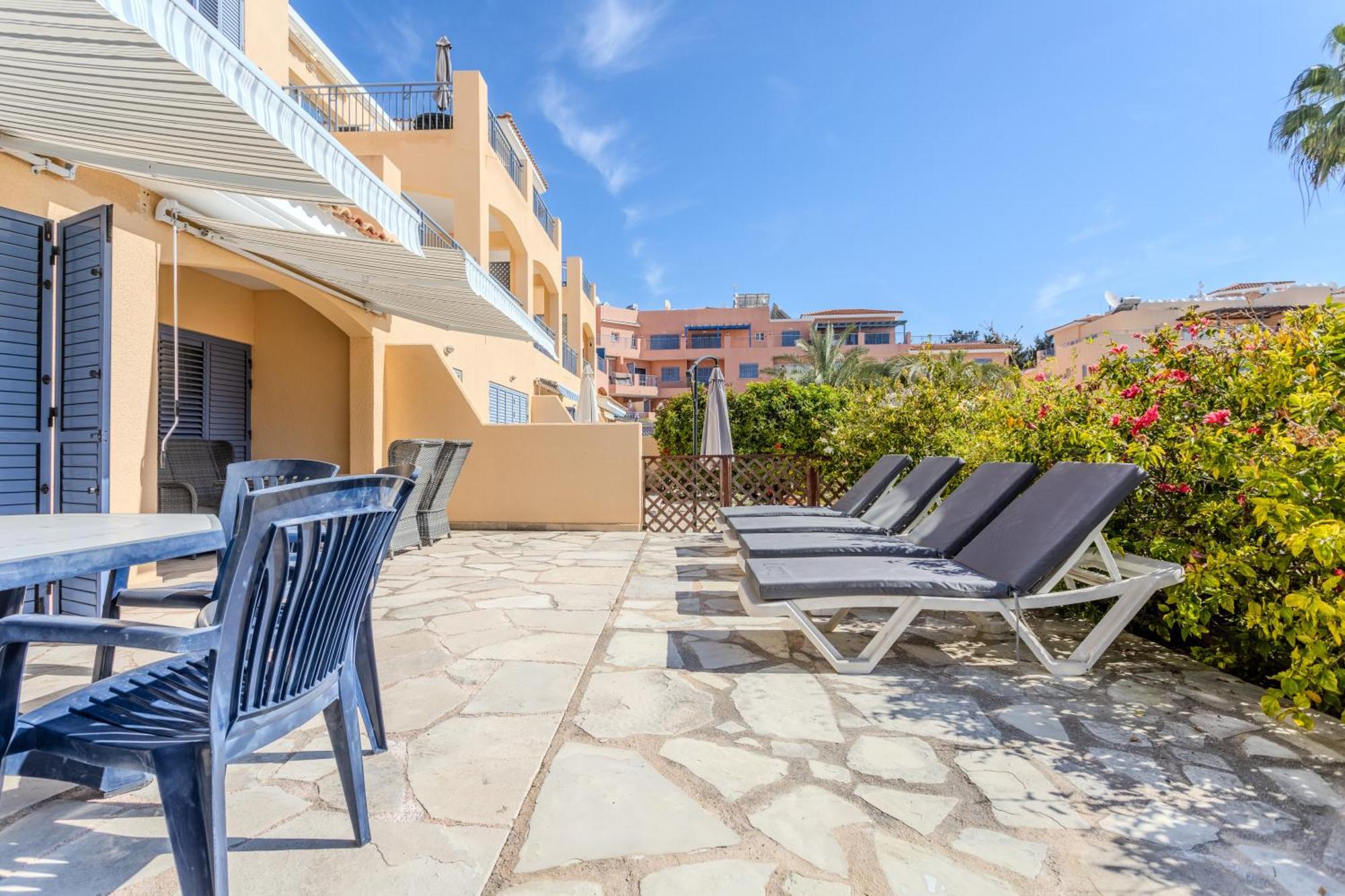 Apartment H&o Limnaria Elegance Pool View Paphos