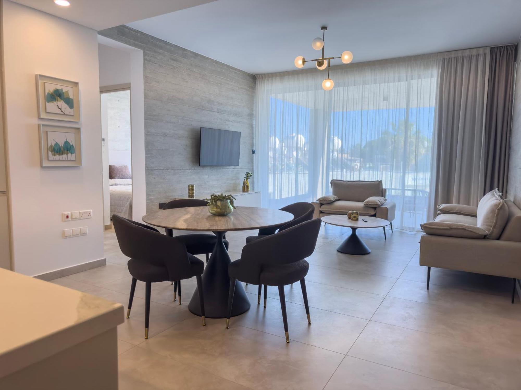 Malberry Park 204 - Modern 2 Bedroom With Pool, Gym, Jaccuzi Apartment