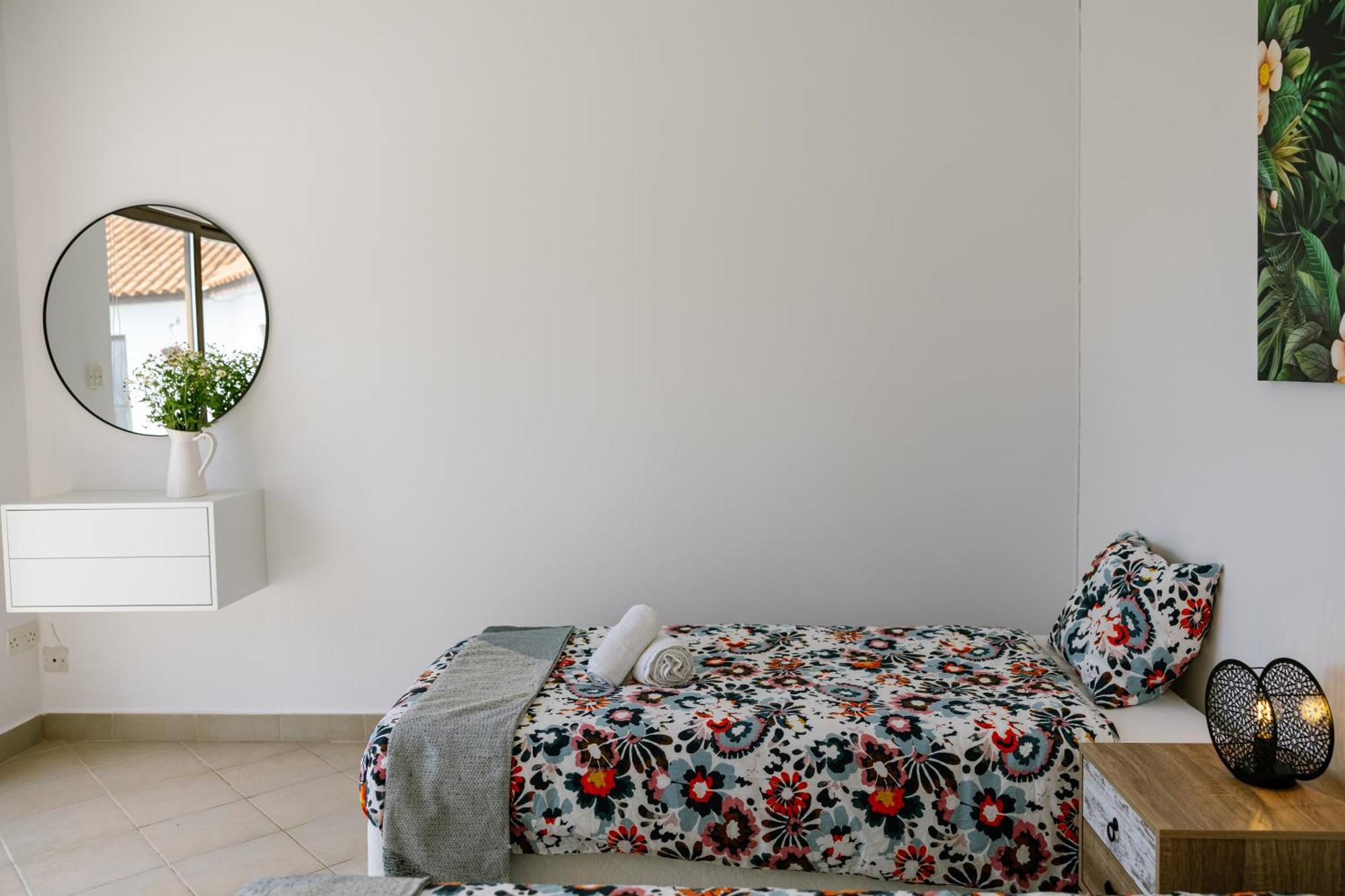 Dream Villa In Tala With Private Pool, Sea & Mountain Views & Garden Retreat Holiday home *