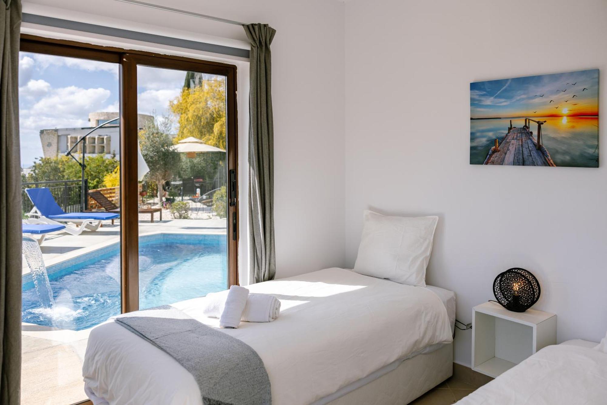 Dream Villa In Tala With Private Pool, Sea & Mountain Views & Garden Retreat *
