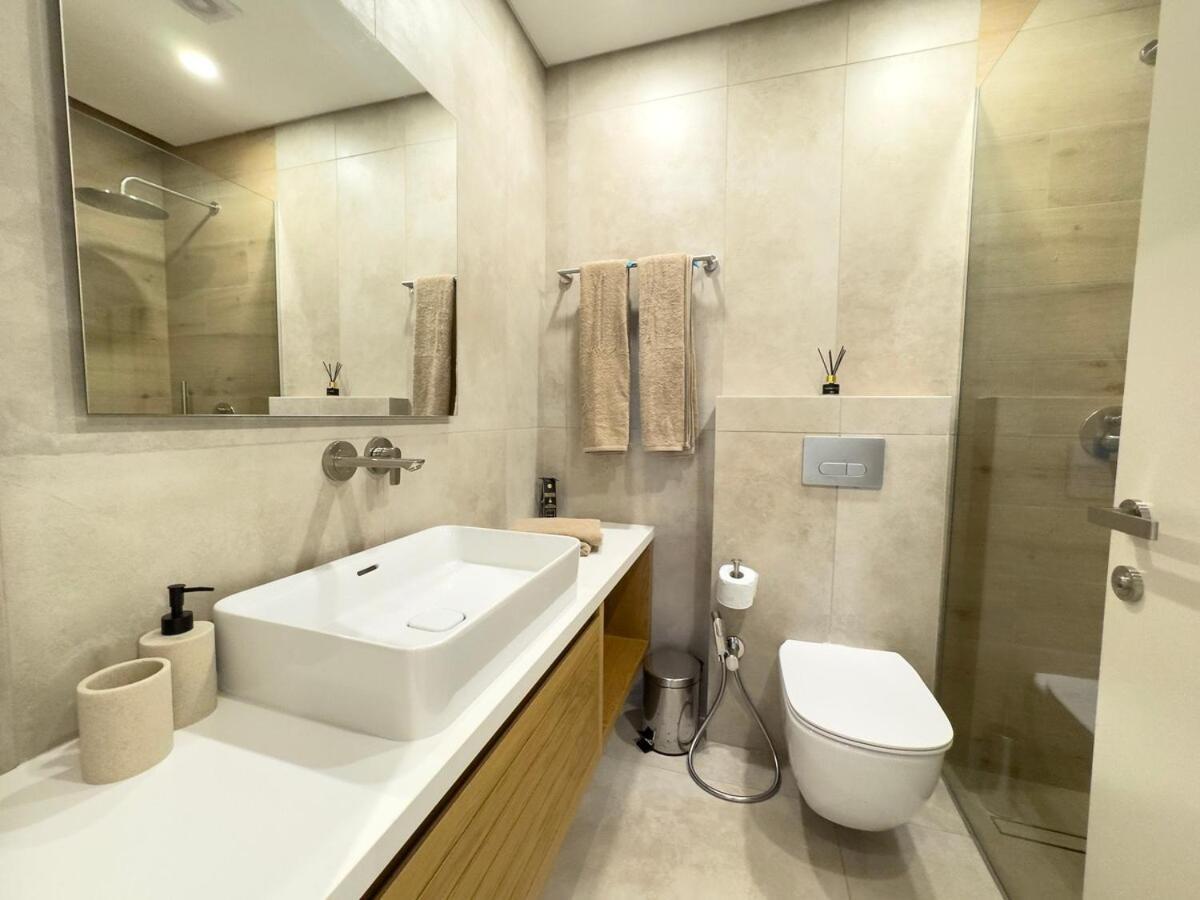 Malberry Park 101 - Modern 2 Bedroom With Pool, Gym, Jaccuzi Apartment Paphos