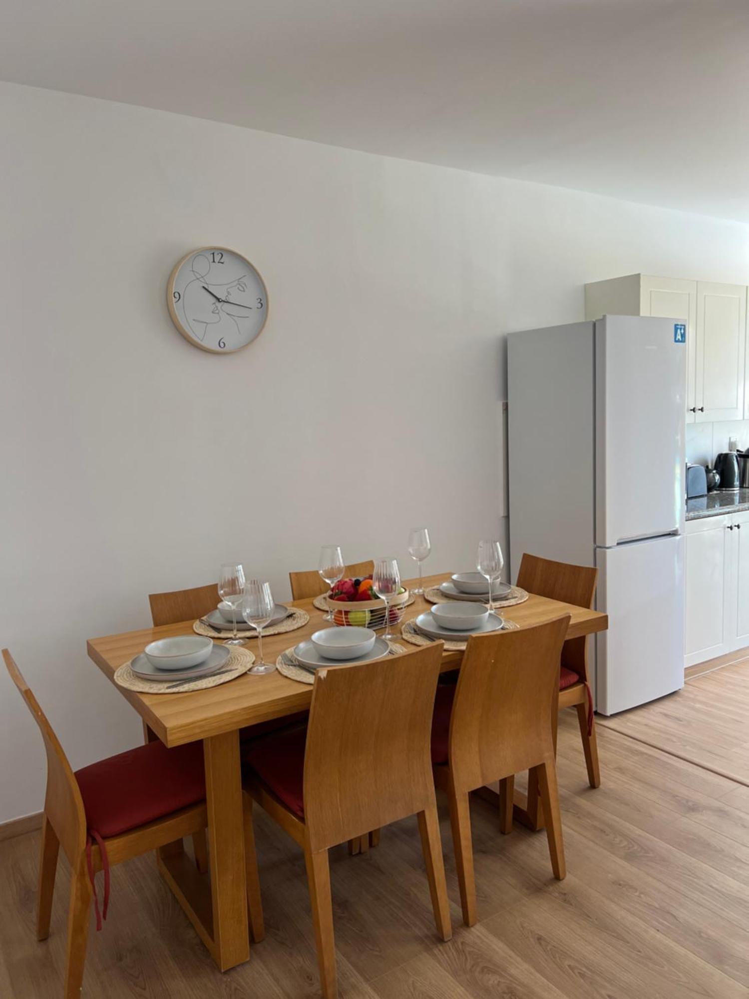 Iris Village Grand Apartment *