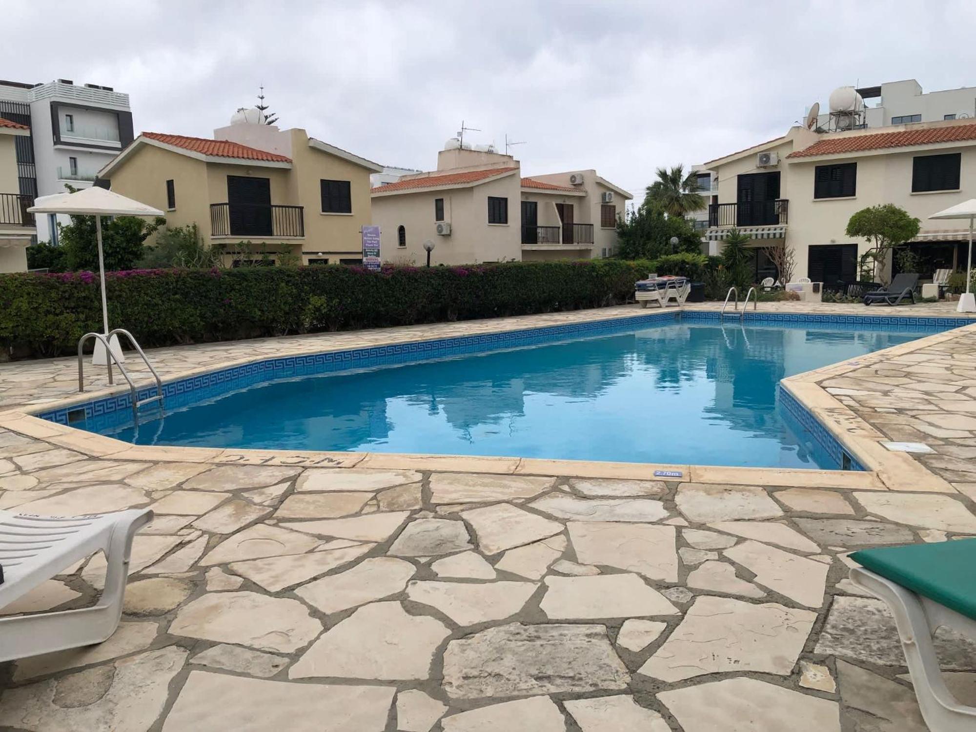 Villa Luxurious 3-bed Villa, Modern Decor, Communal Pool Paphos