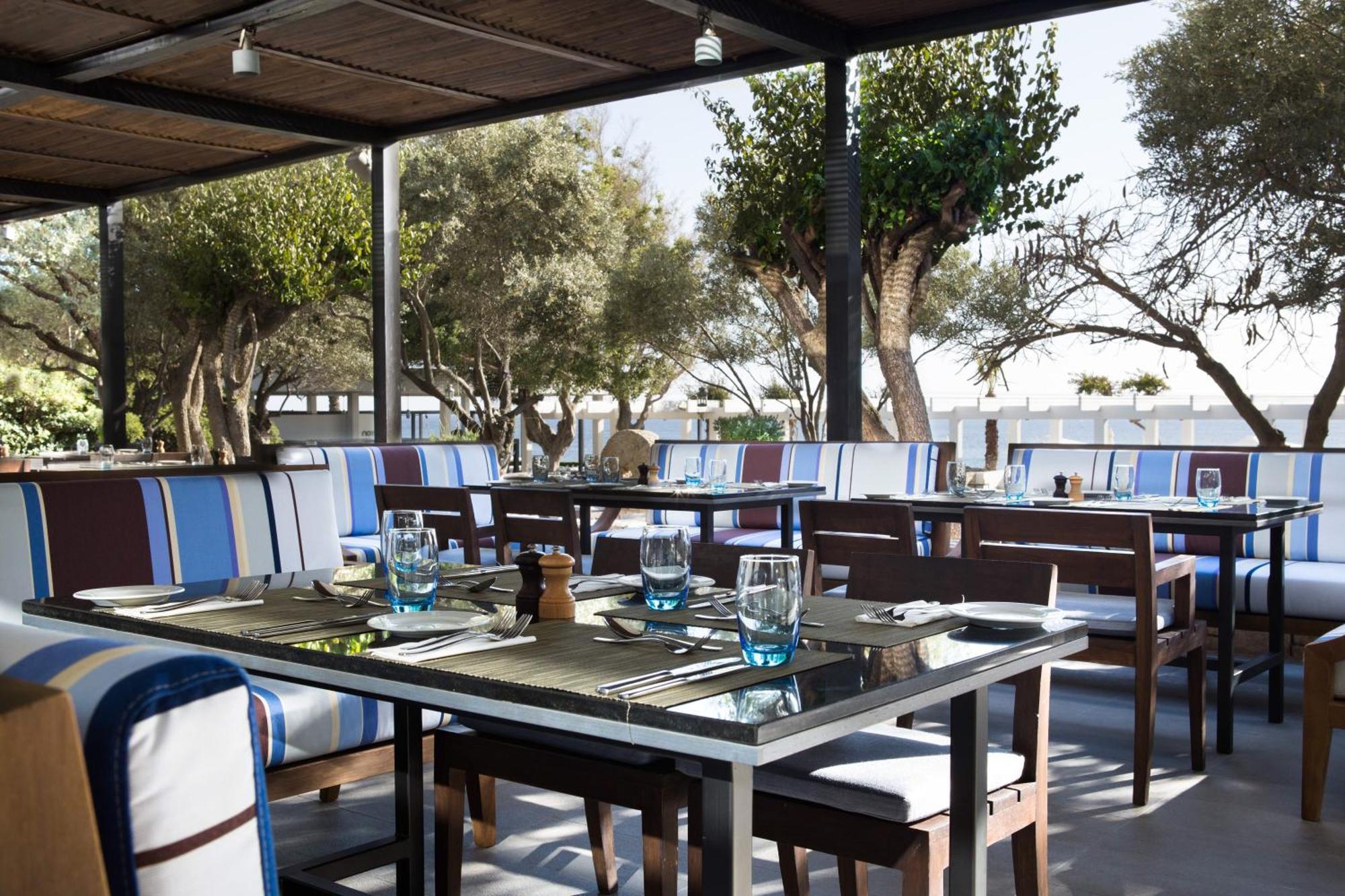 Almyra Hotel 5*