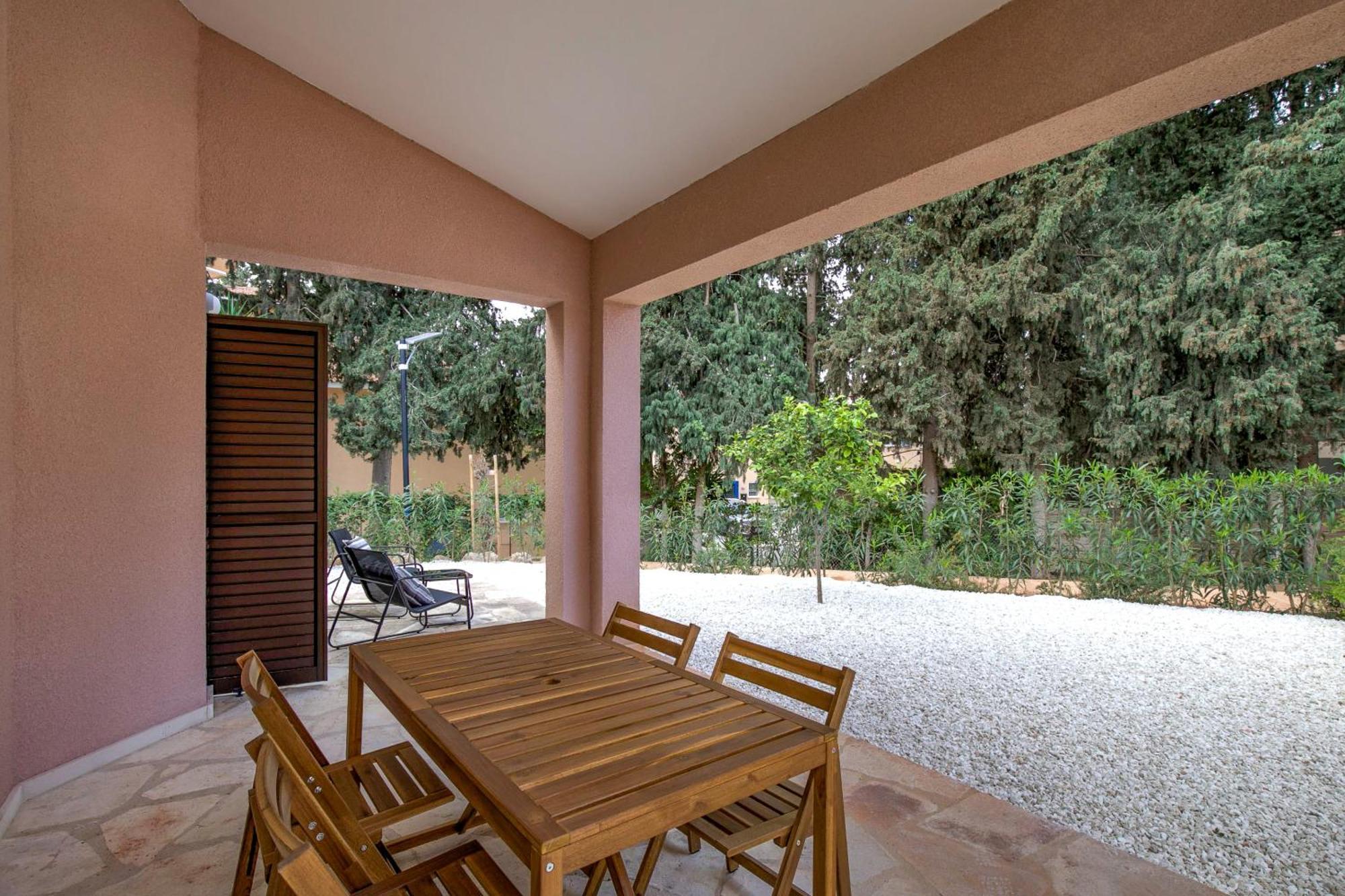 Aphrodite Gardens Stunning By Vichy Holidays *