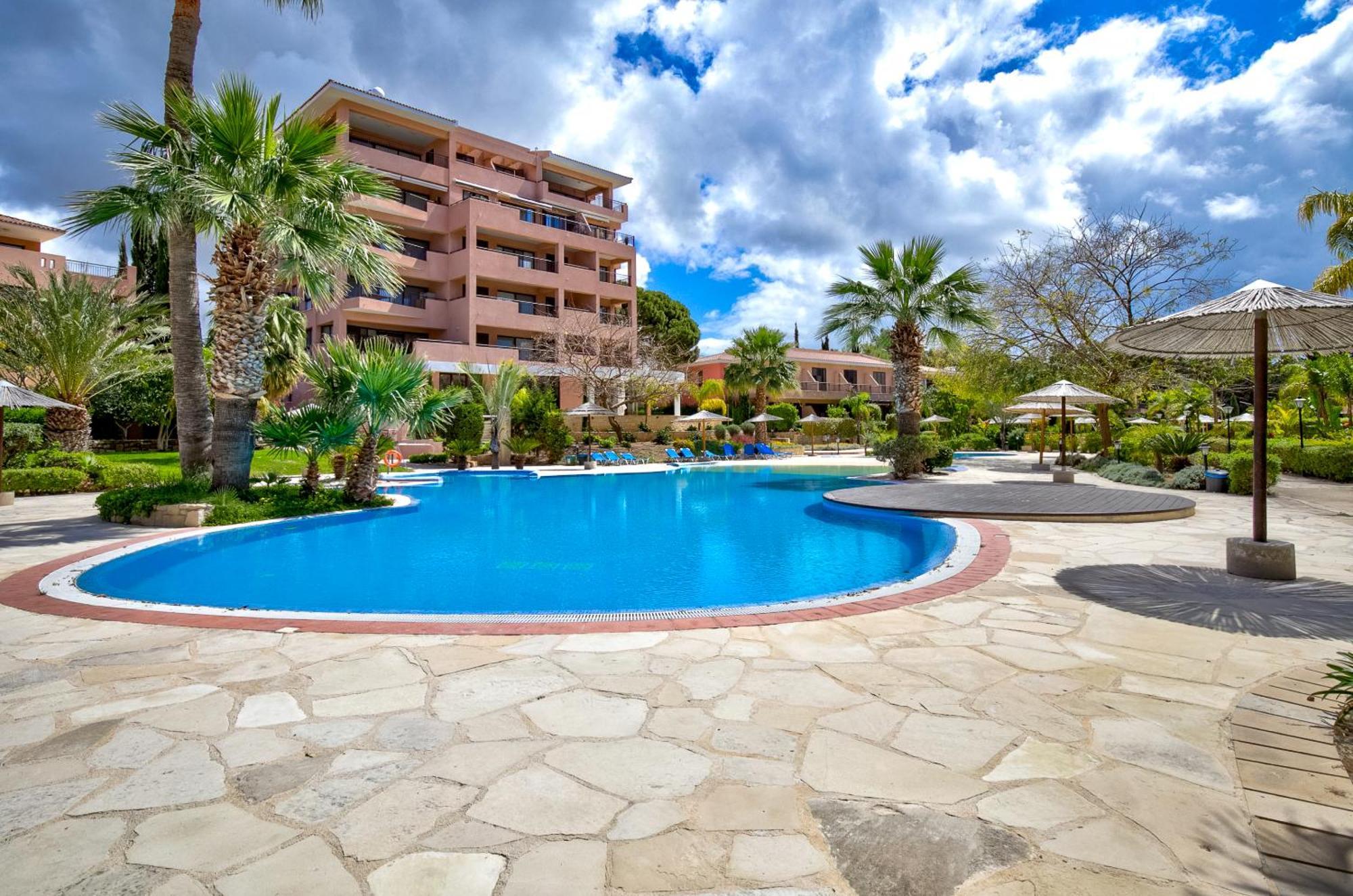 Aphrodite Gardens Modern By Vichy Holidays * Paphos