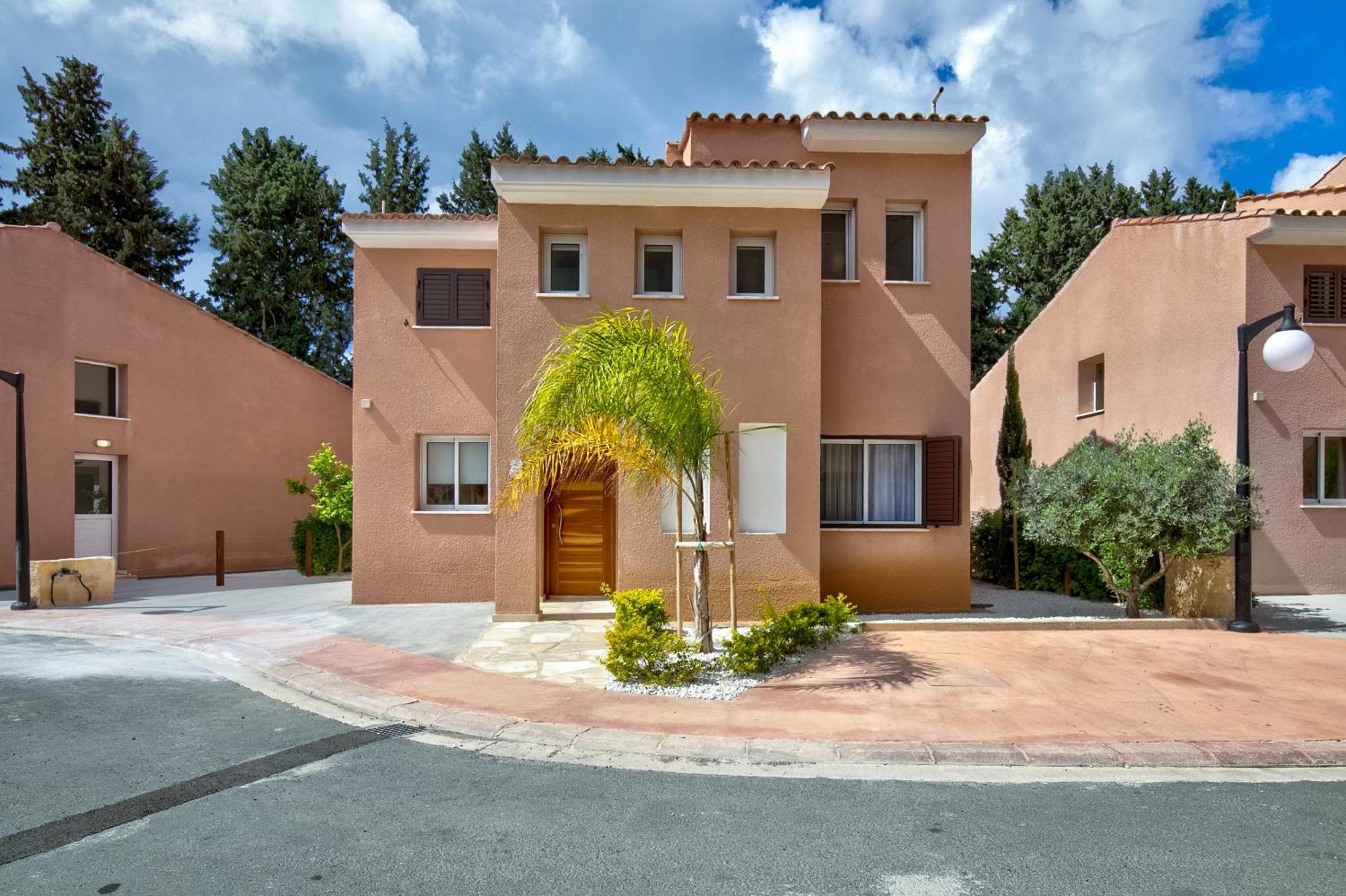 Aphrodite Gardens Modern By Vichy Holidays Villa
