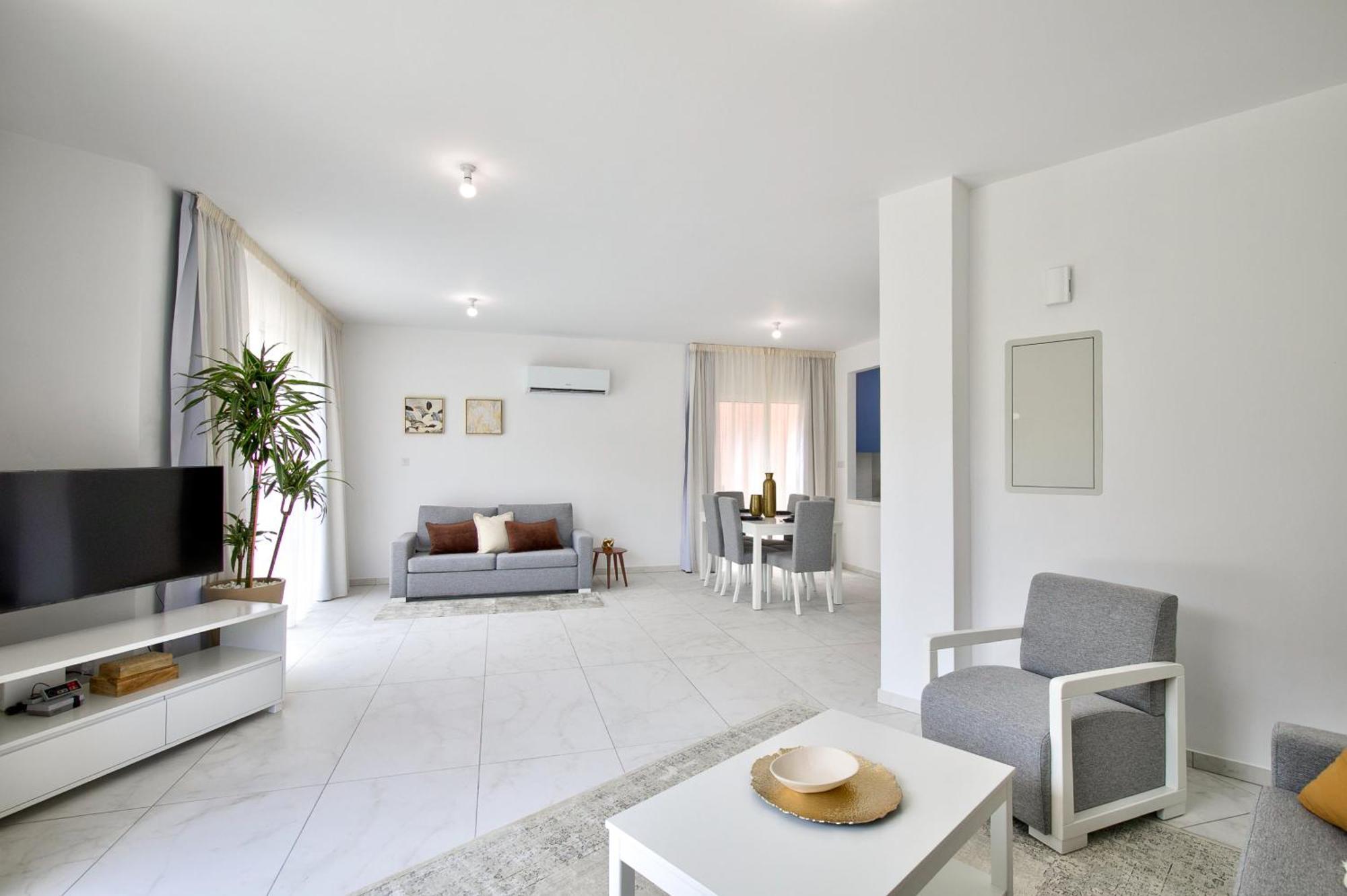 Aphrodite Gardens Modern By Vichy Holidays Villa