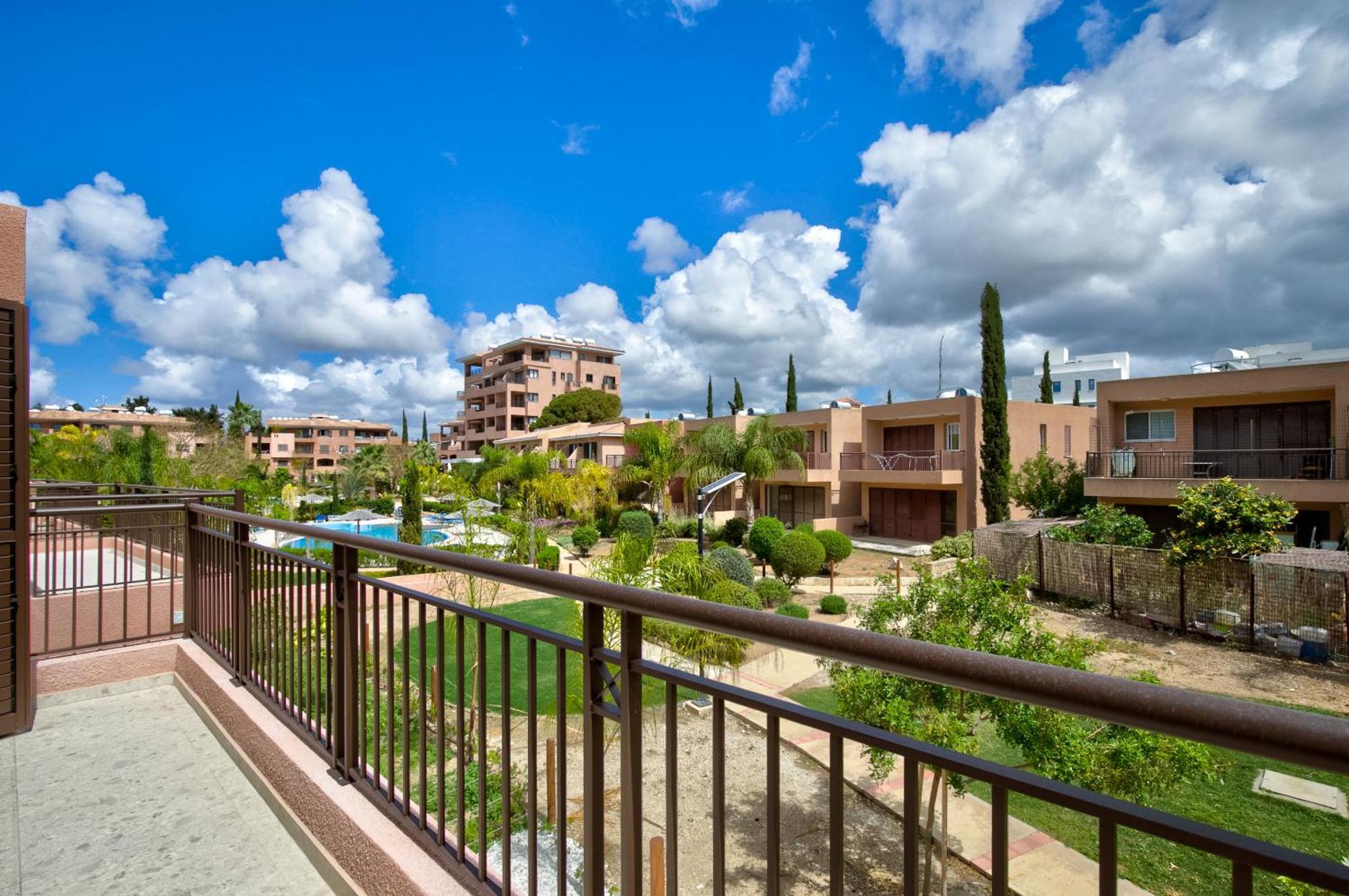 Aphrodite Gardens Modern By Vichy Holidays Villa Paphos