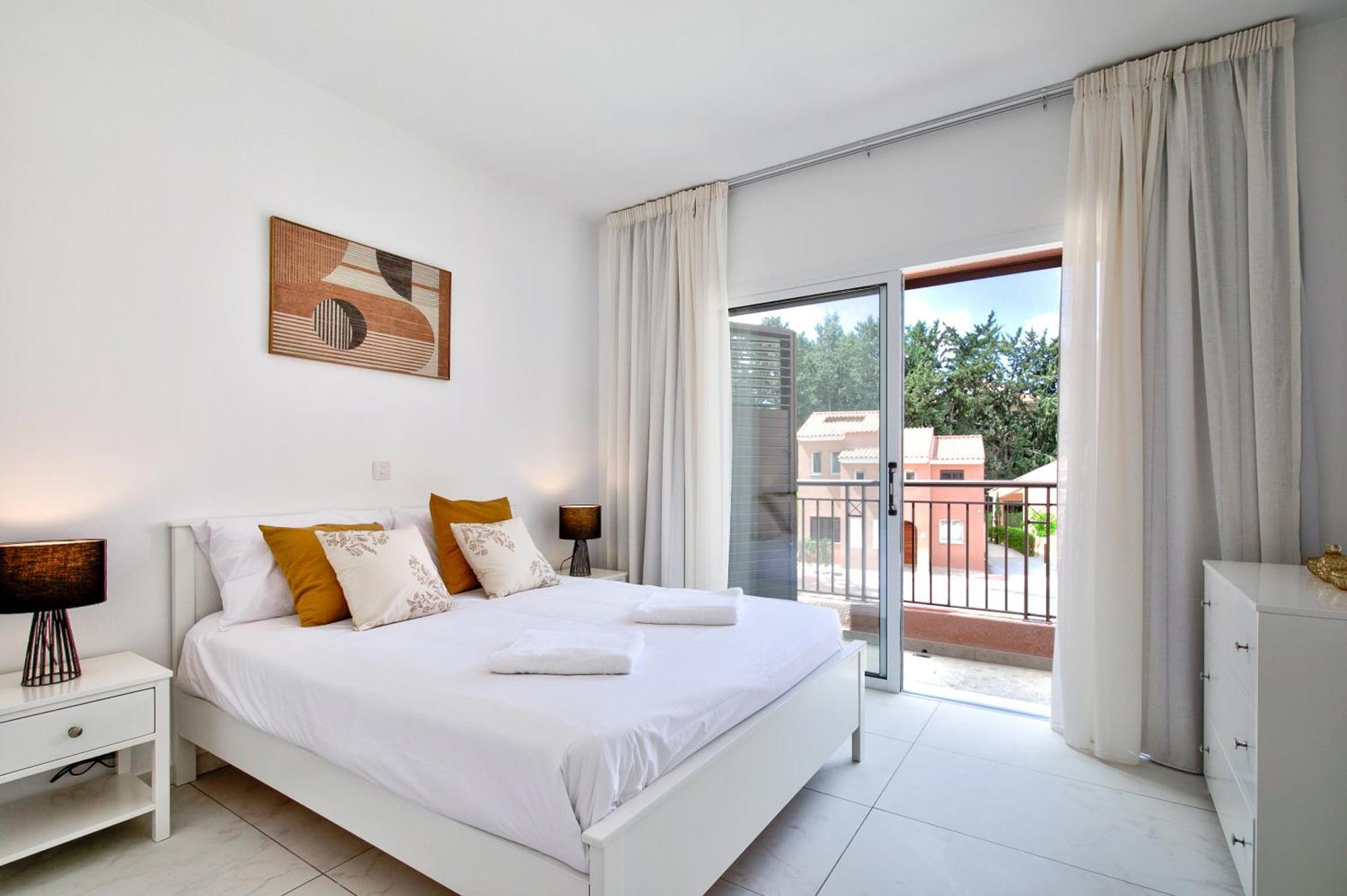 Aphrodite Gardens Modern By Vichy Holidays Villa