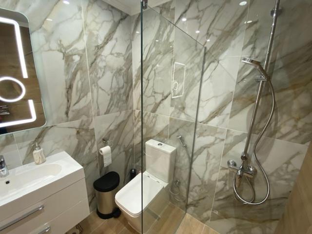 Kato Let - The Honey Pot Apartment Paphos