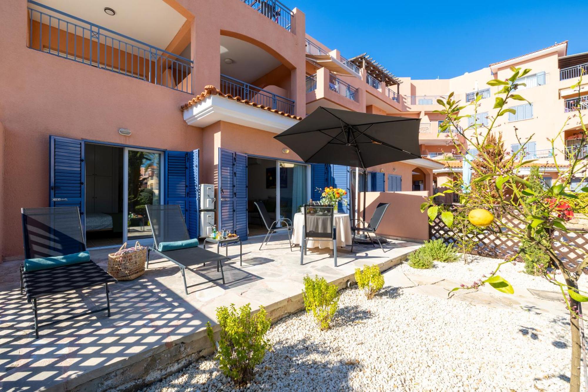 Apartment Limnaria Gardens Classic Paphos