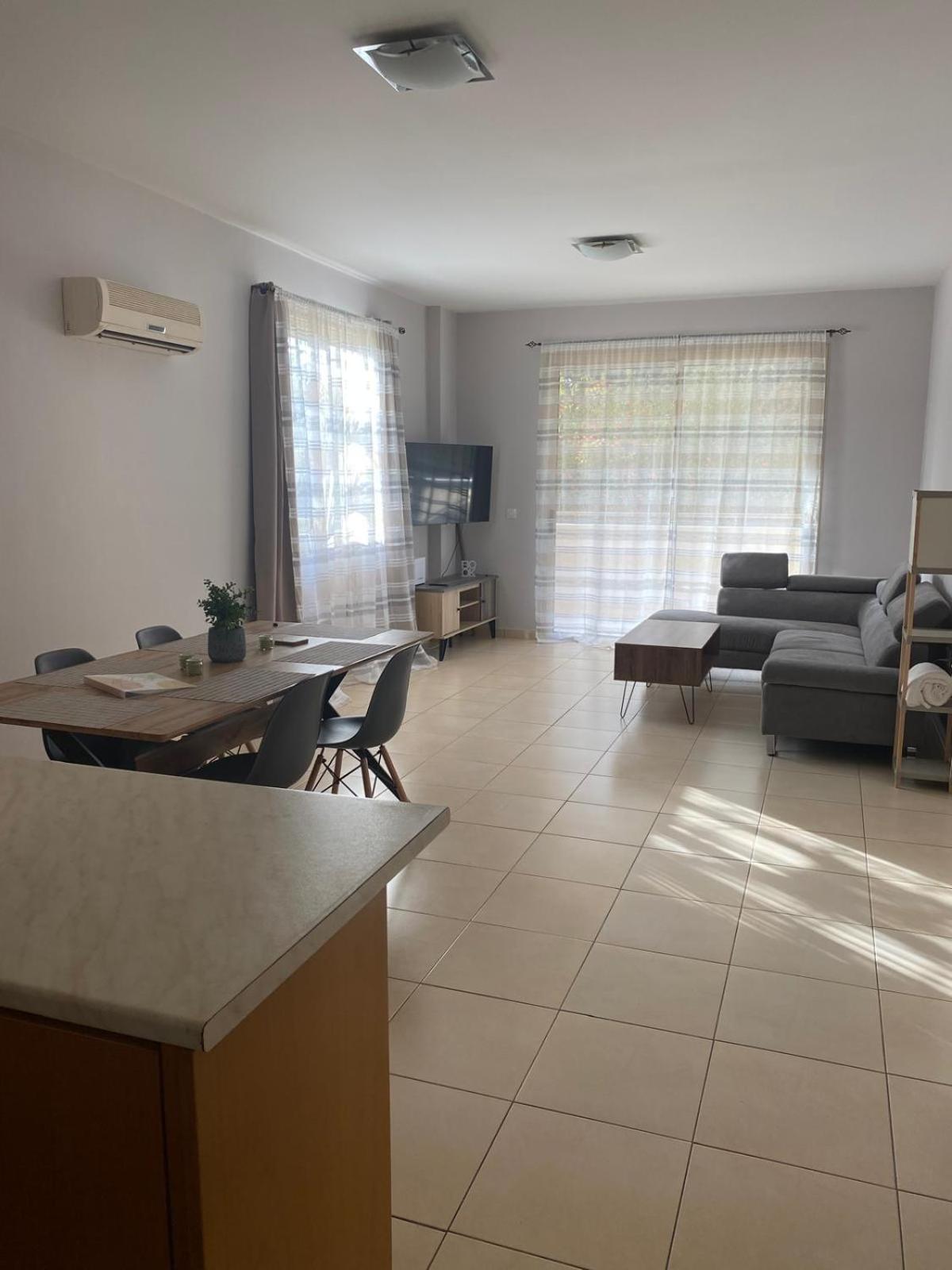 Bright Cozy Escape Apartamento Paphos
