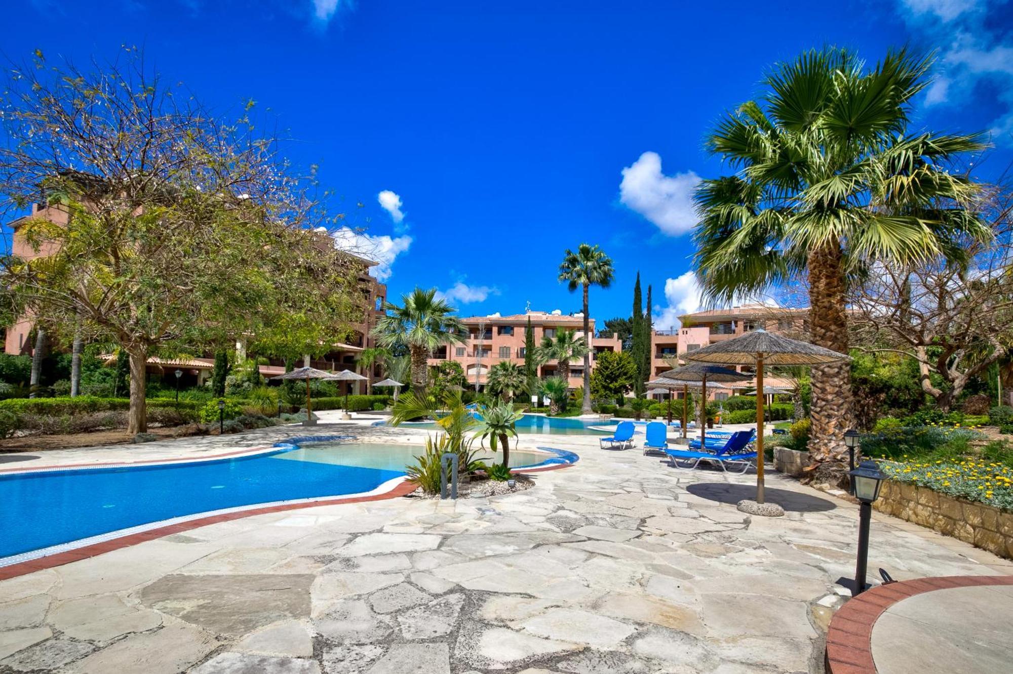 Aphrodite Gardens Modern By Vichy Holidays Paphos